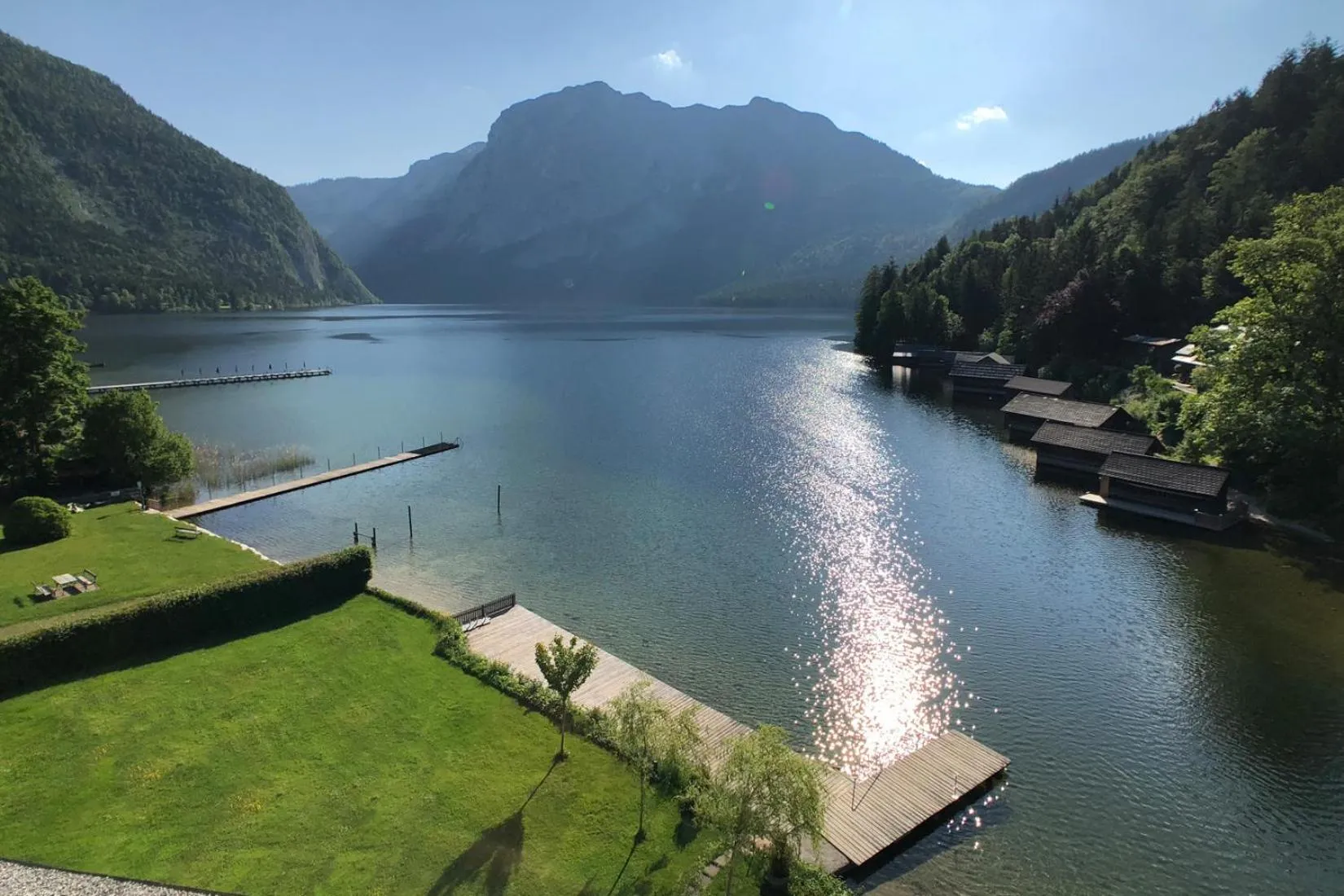 Lake view in Seevilla Altaussee