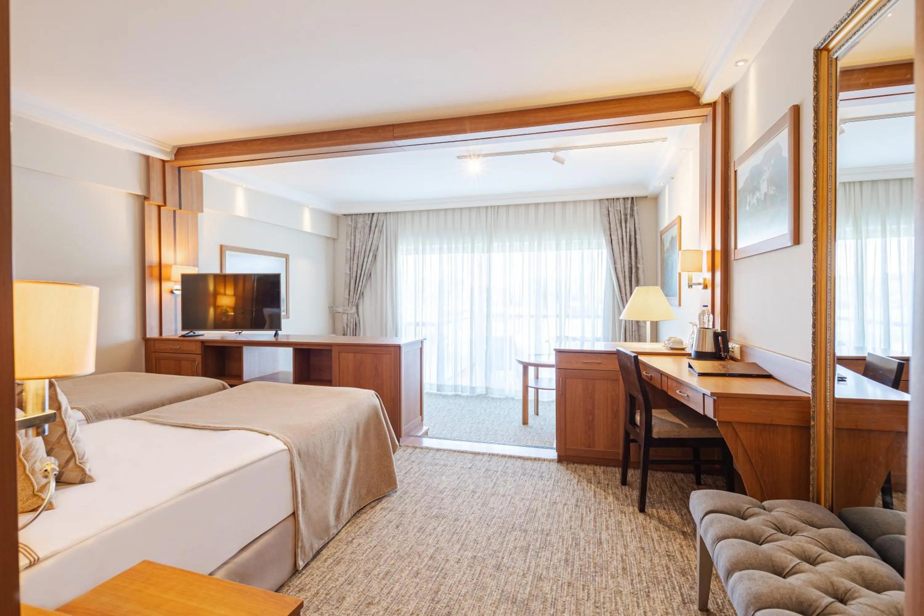 Bed in Sueno Hotels Golf Belek - Free Access to Sueno Hotels Deluxe Belek Facilities