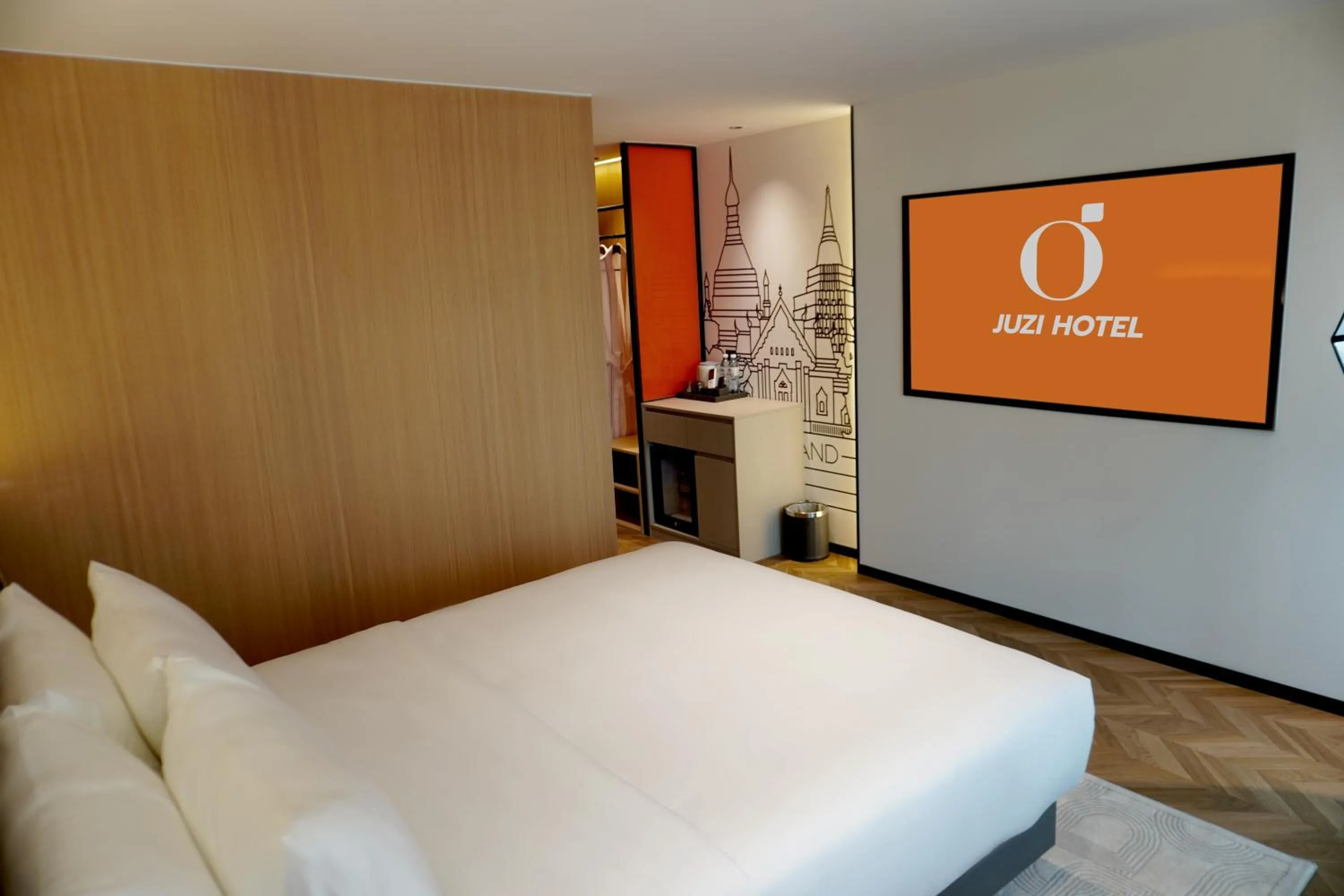 Bed in Spb Paradise Hotel