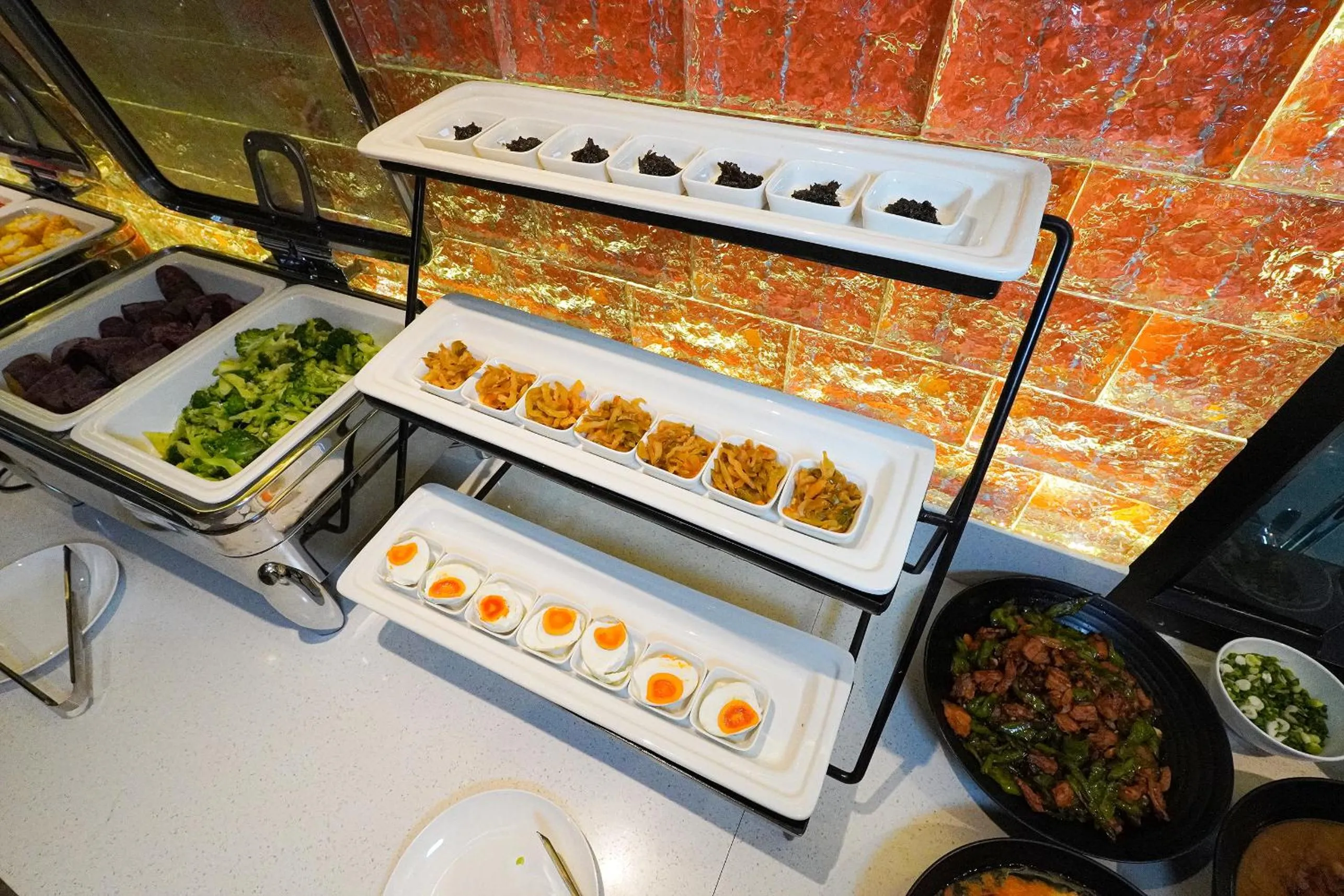 Restaurant/places to eat in Spb Paradise Hotel