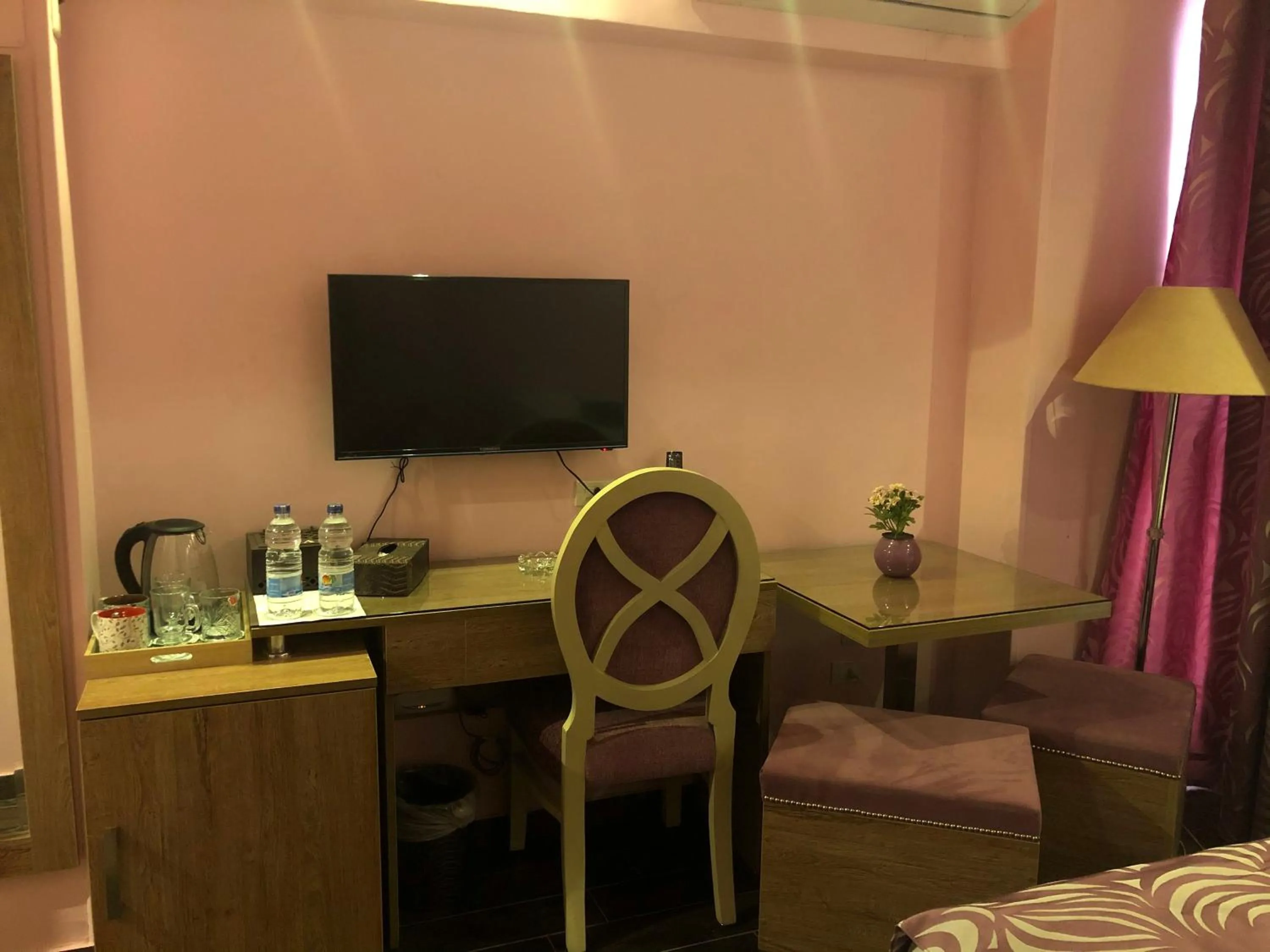 TV and multimedia in Santana Hotel Cairo