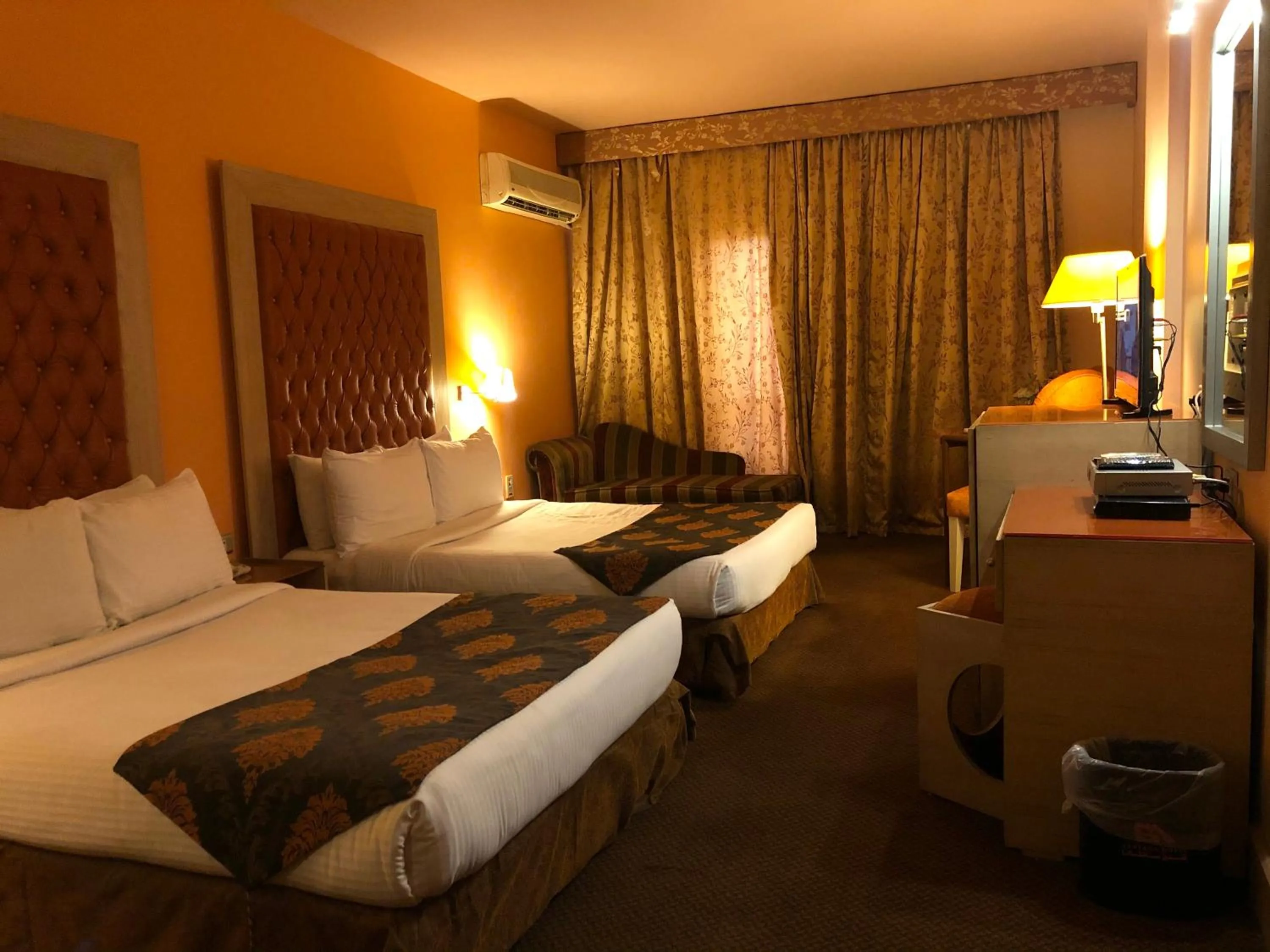 Bed in Santana Hotel Cairo