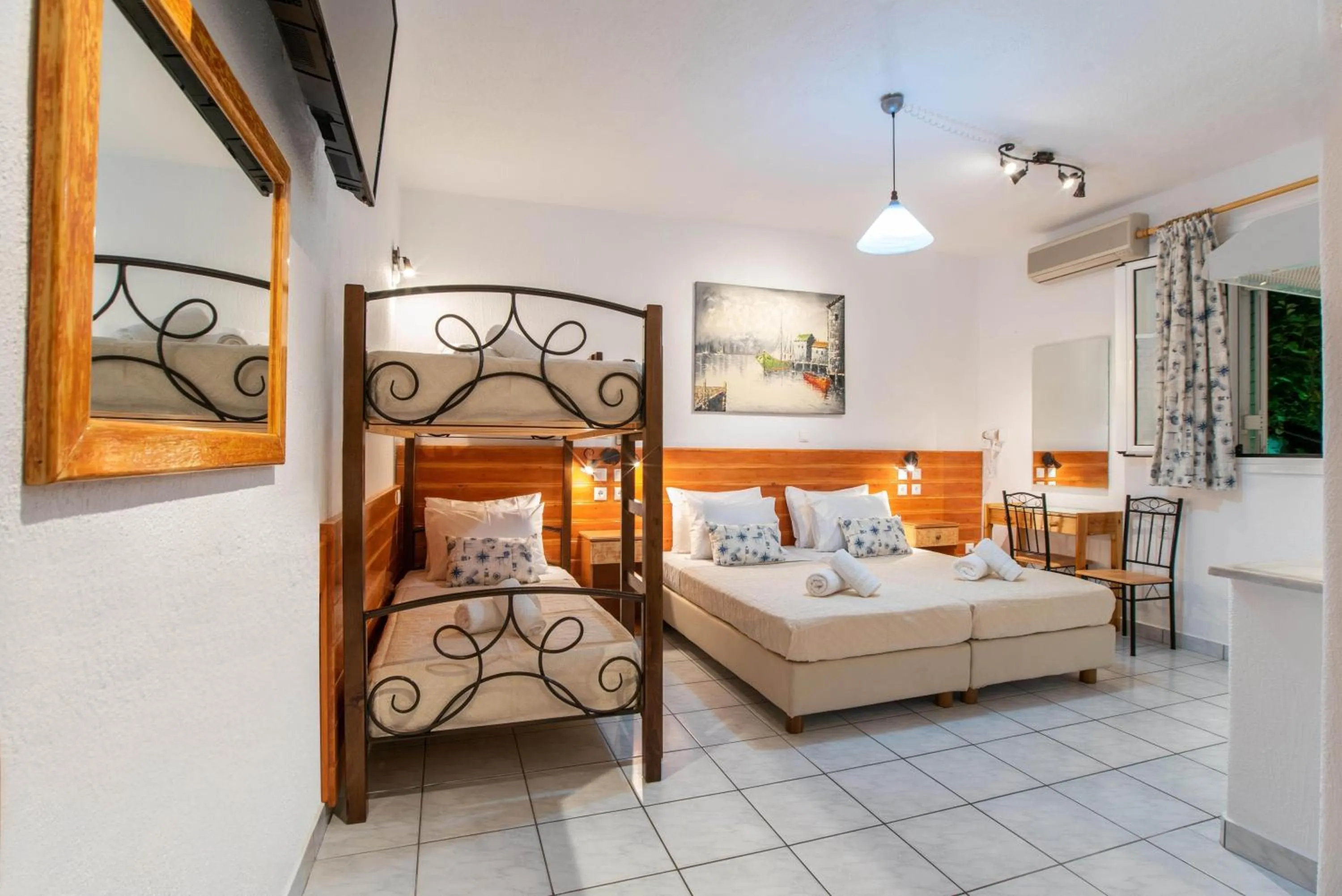 Bedroom, Bed in Kontaratos Studios & Apartments