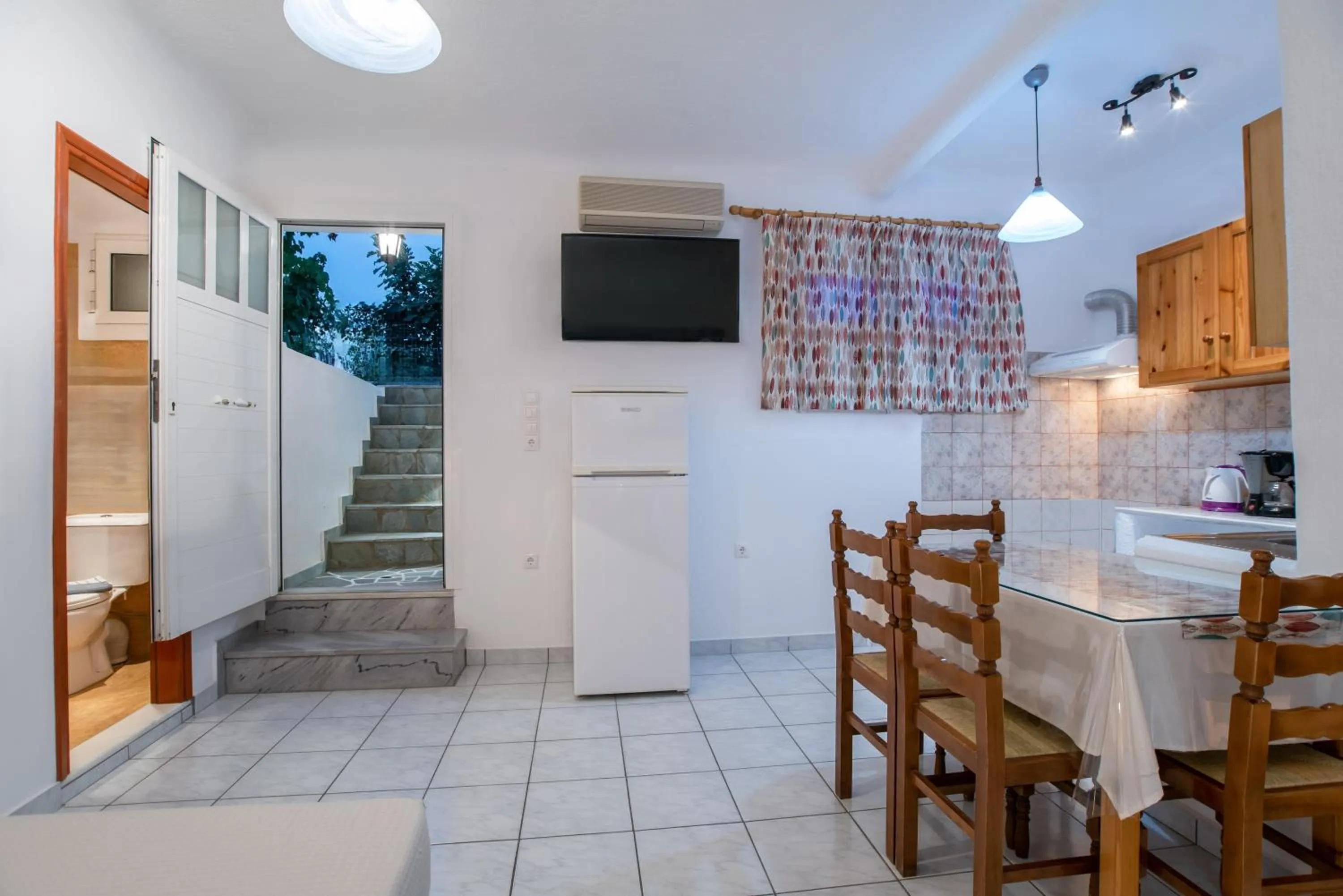 Photo of the whole room in Kontaratos Studios & Apartments