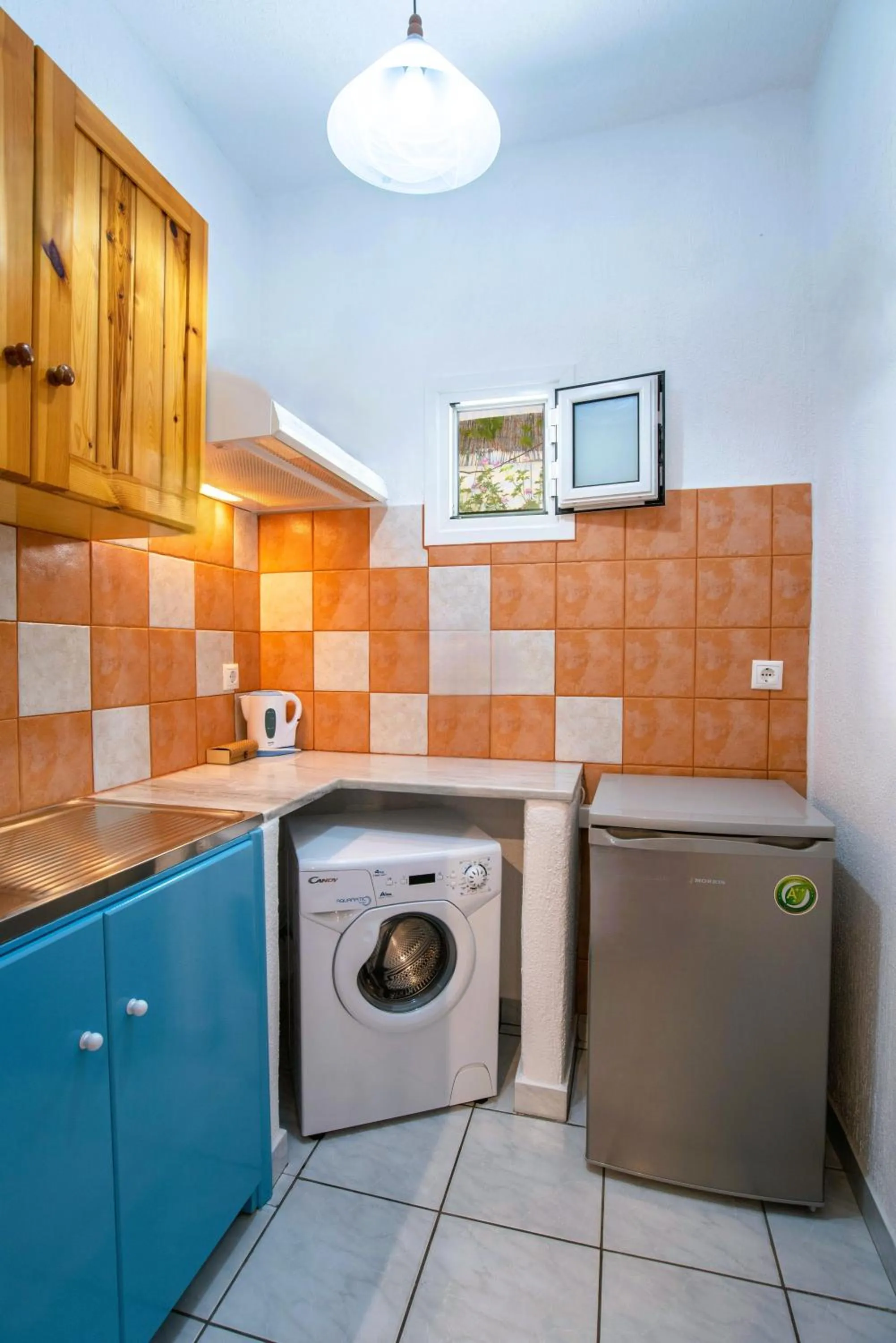 Coffee/tea facilities in Kontaratos Studios & Apartments