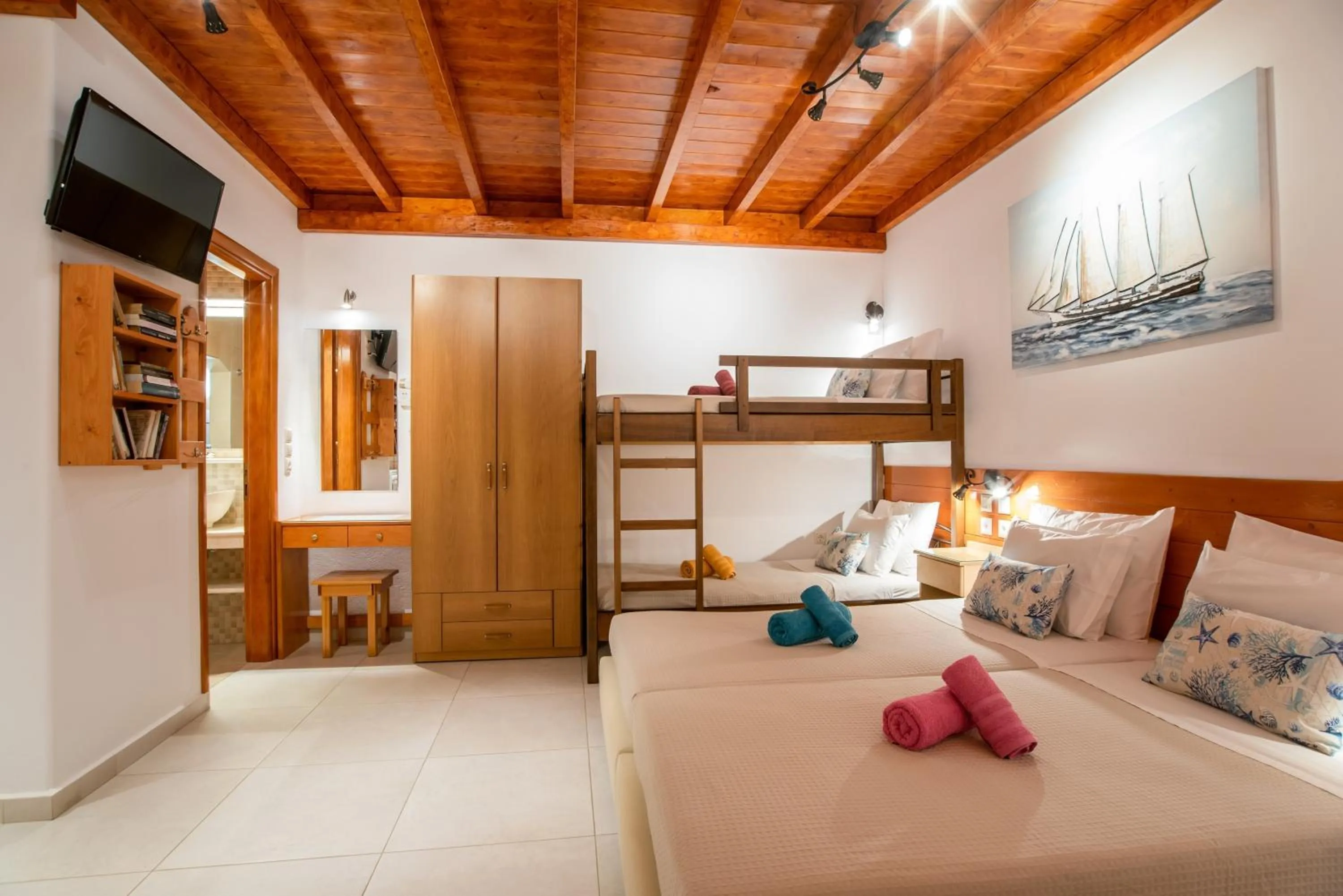 Photo of the whole room, Bed in Kontaratos Studios & Apartments