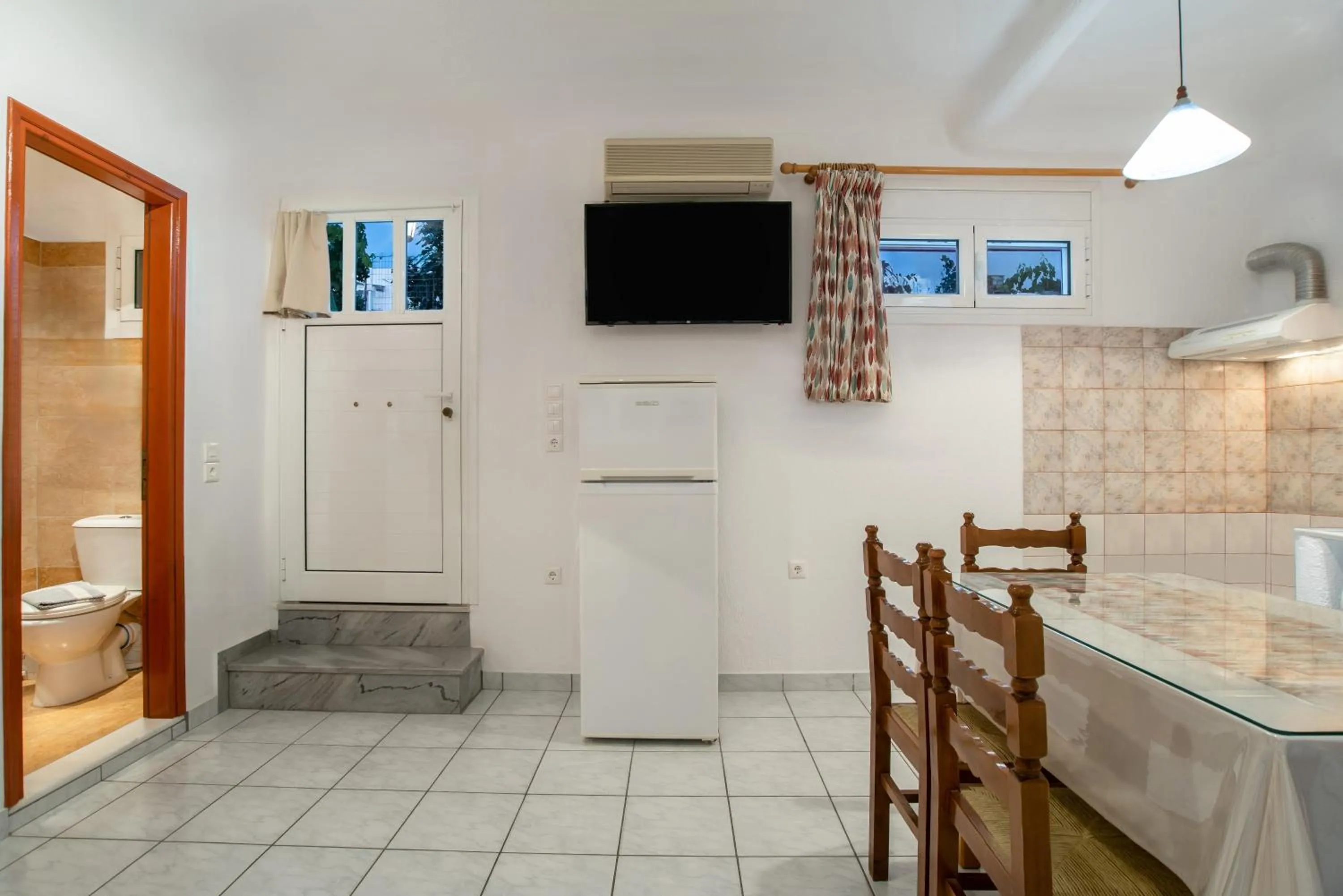 Coffee/tea facilities in Kontaratos Studios & Apartments