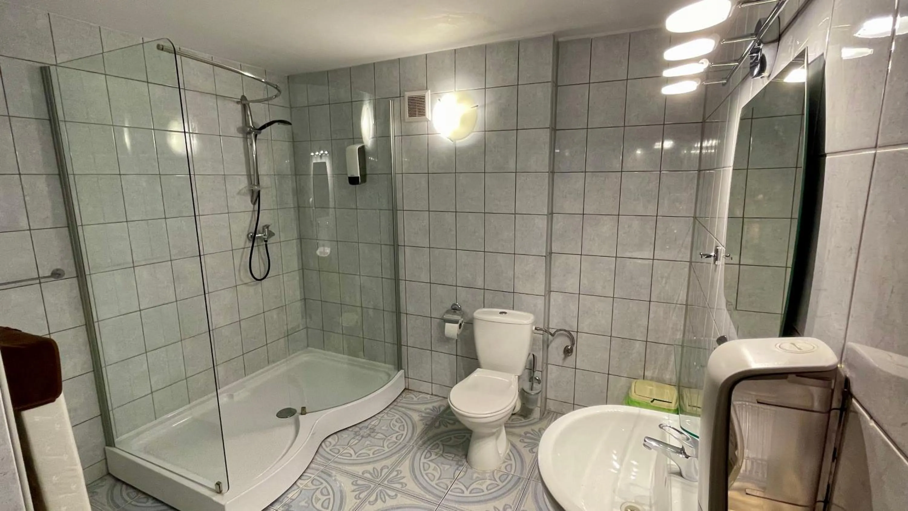 Shower in Pałac SŁONOWICE