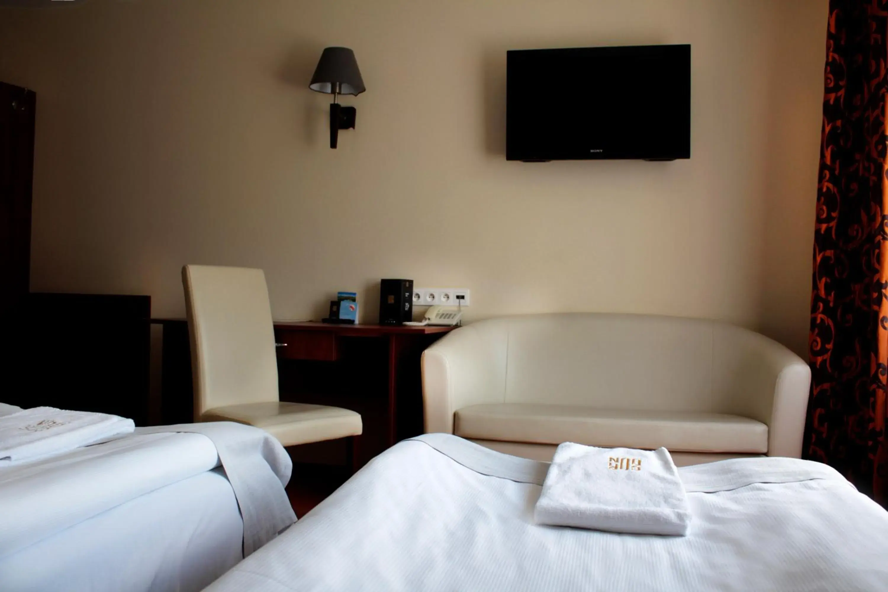 Economy Twin Room - single occupancy in Hotel Gordon Economy Twin Room - single occupancy in Hotel Gordon