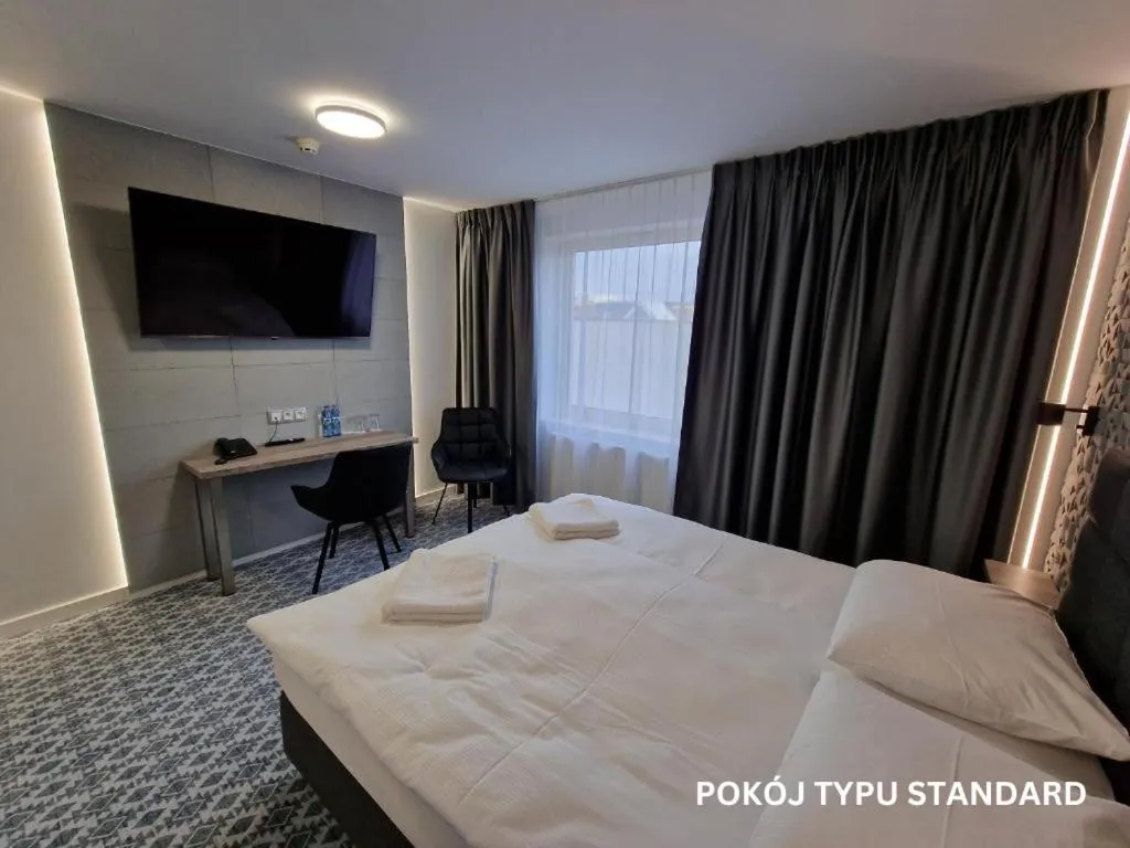 Bedroom, Bed in Hotel Gordon