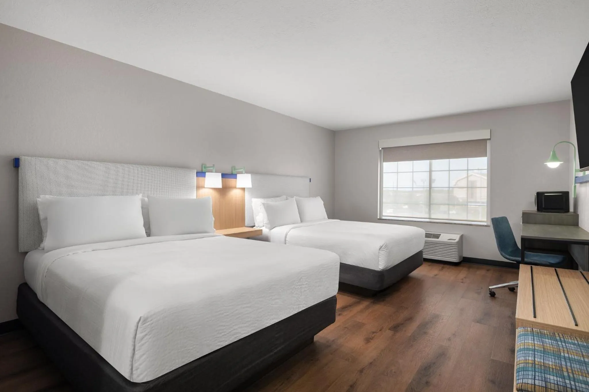 Photo of the whole room, Bed in Garner Hotel Paducah West