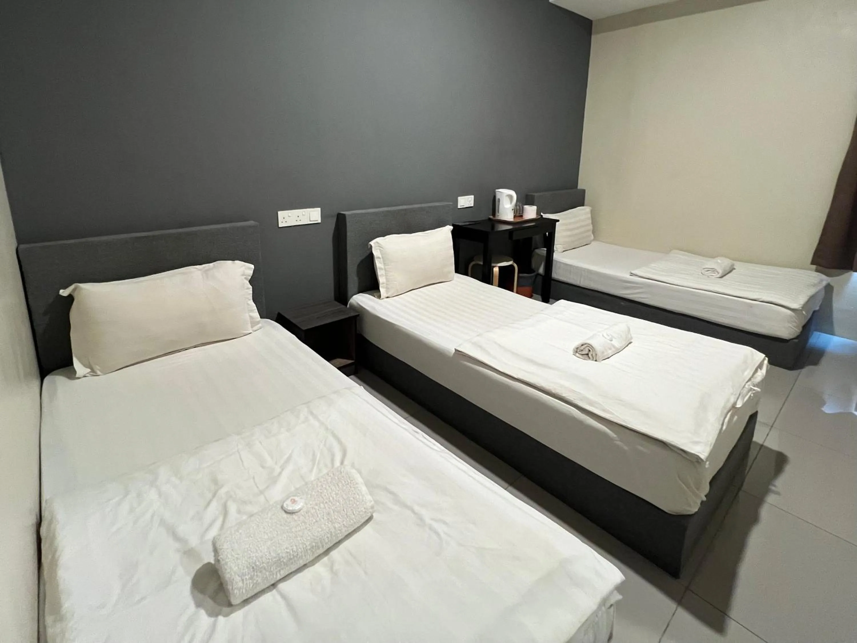 Bed in Gebeng Industrial Park Budget Hotel