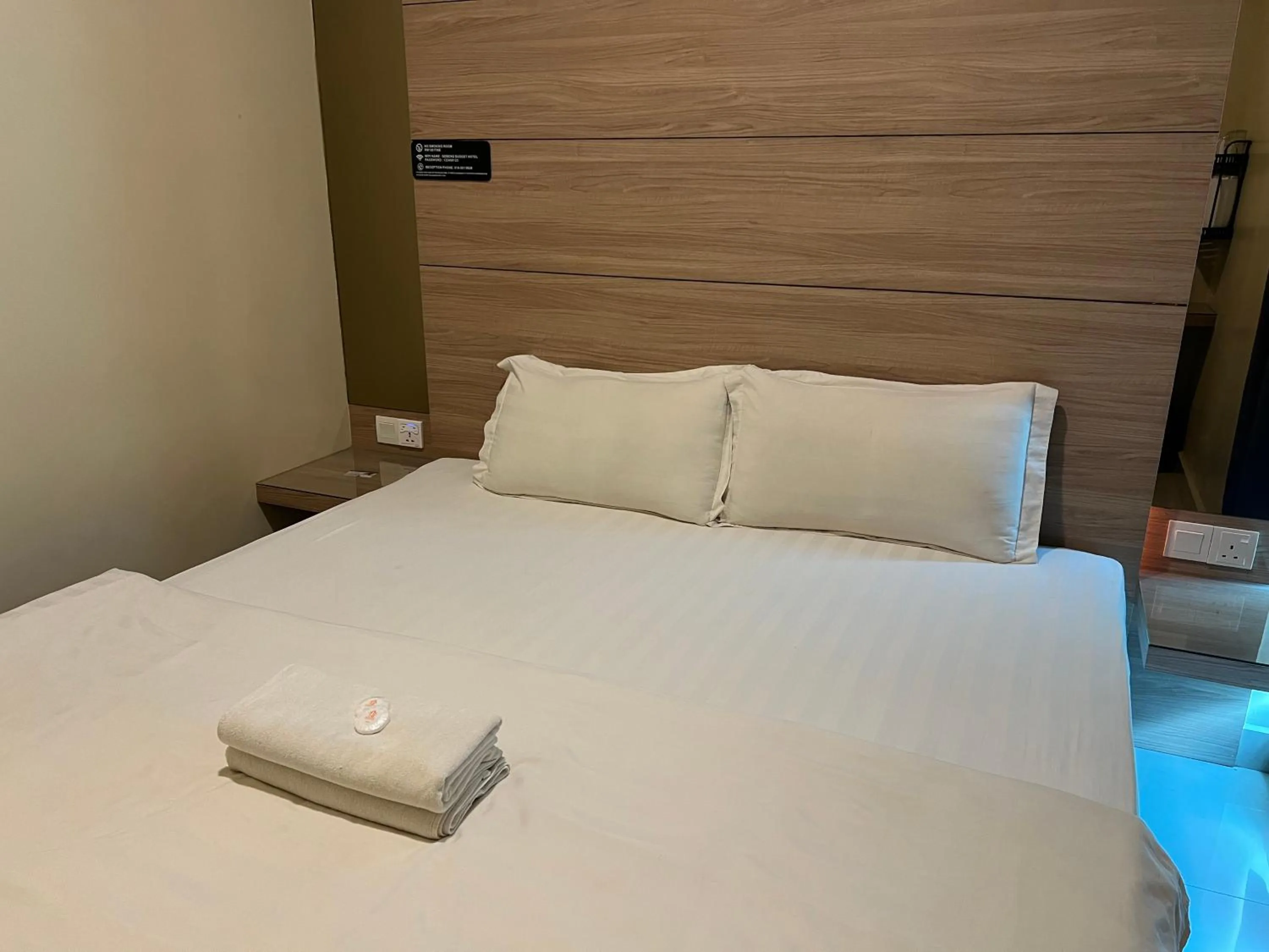 Bed in Gebeng Industrial Park Budget Hotel