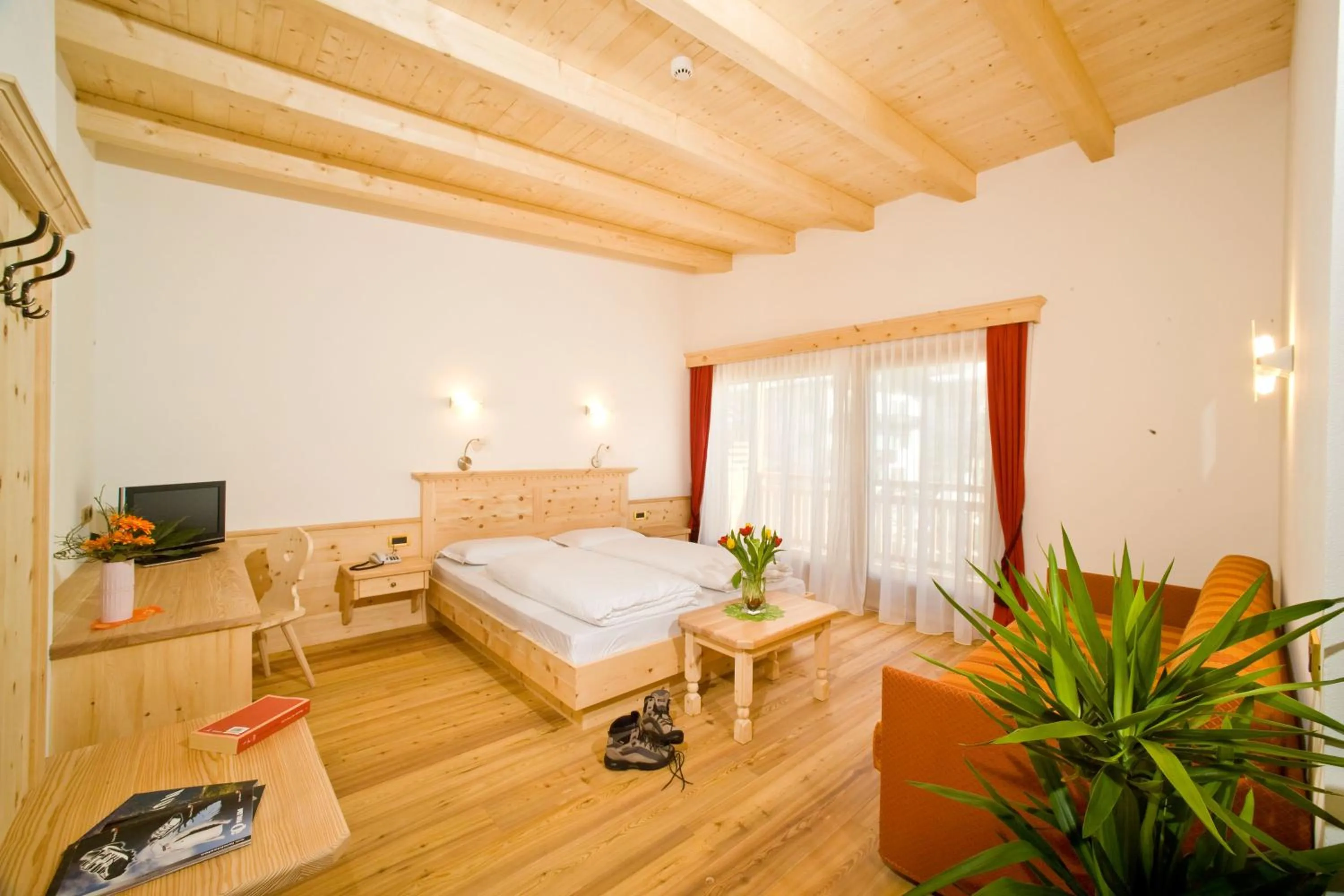 Photo of the whole room in Hotel Pider