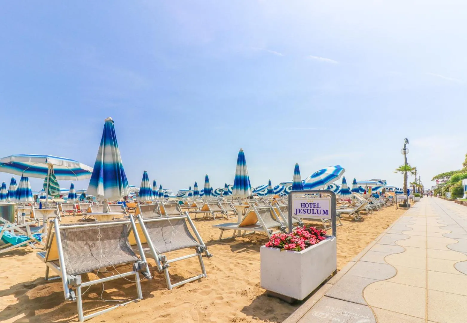 Beach in Hotel Jesulum