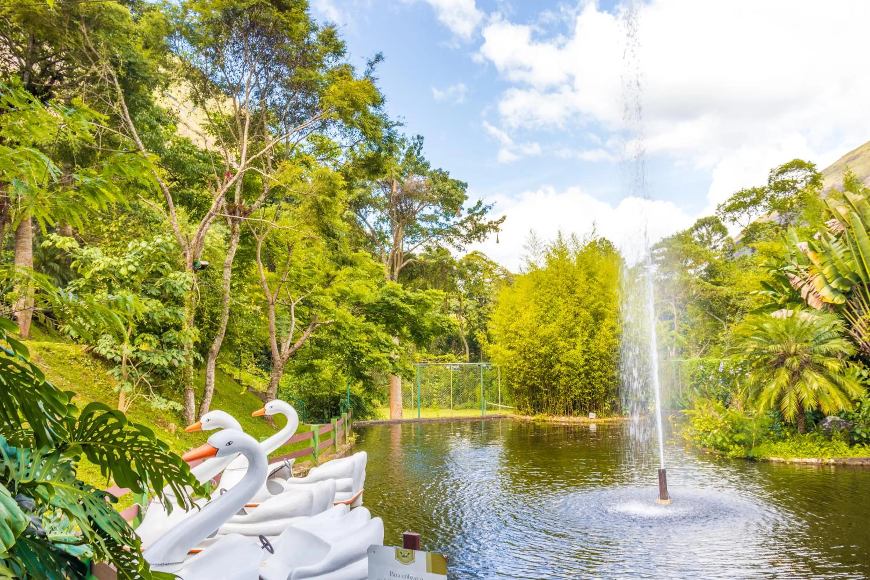 Lake view in Bomtempo II Chales by Castelo Itaipava