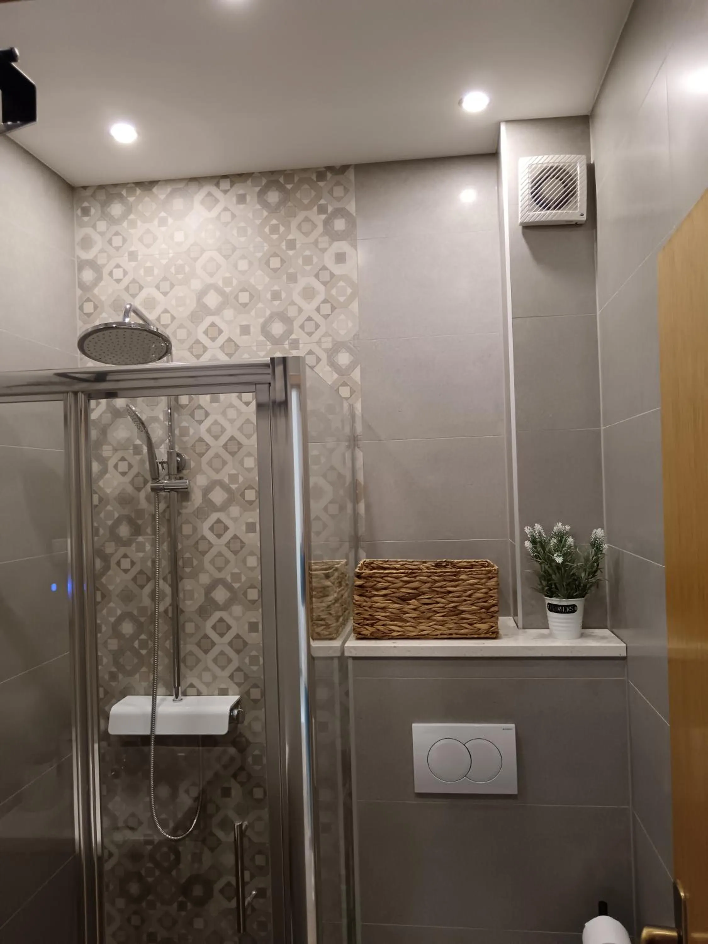Shower in Guest House Klaudija