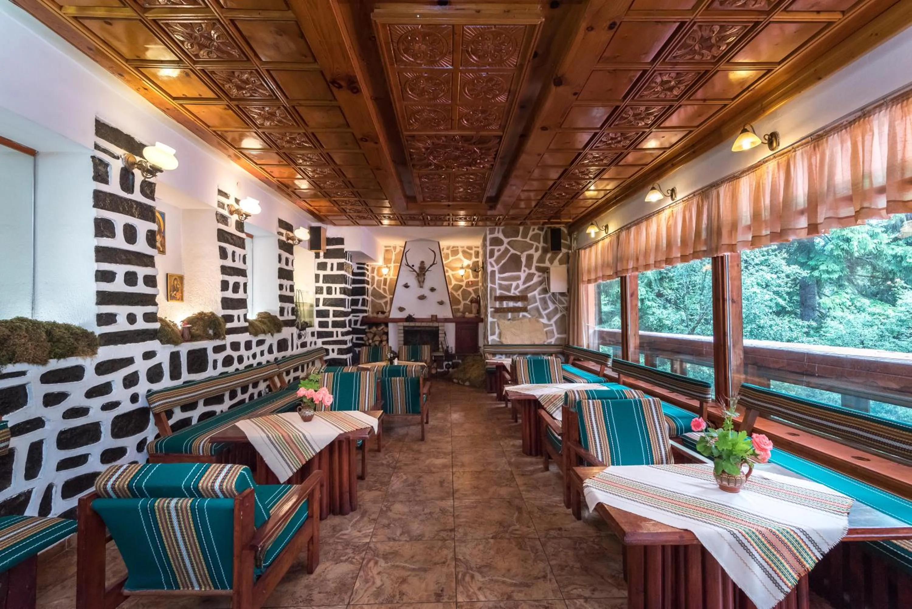 Restaurant/places to eat in Ski Hotel Katerina