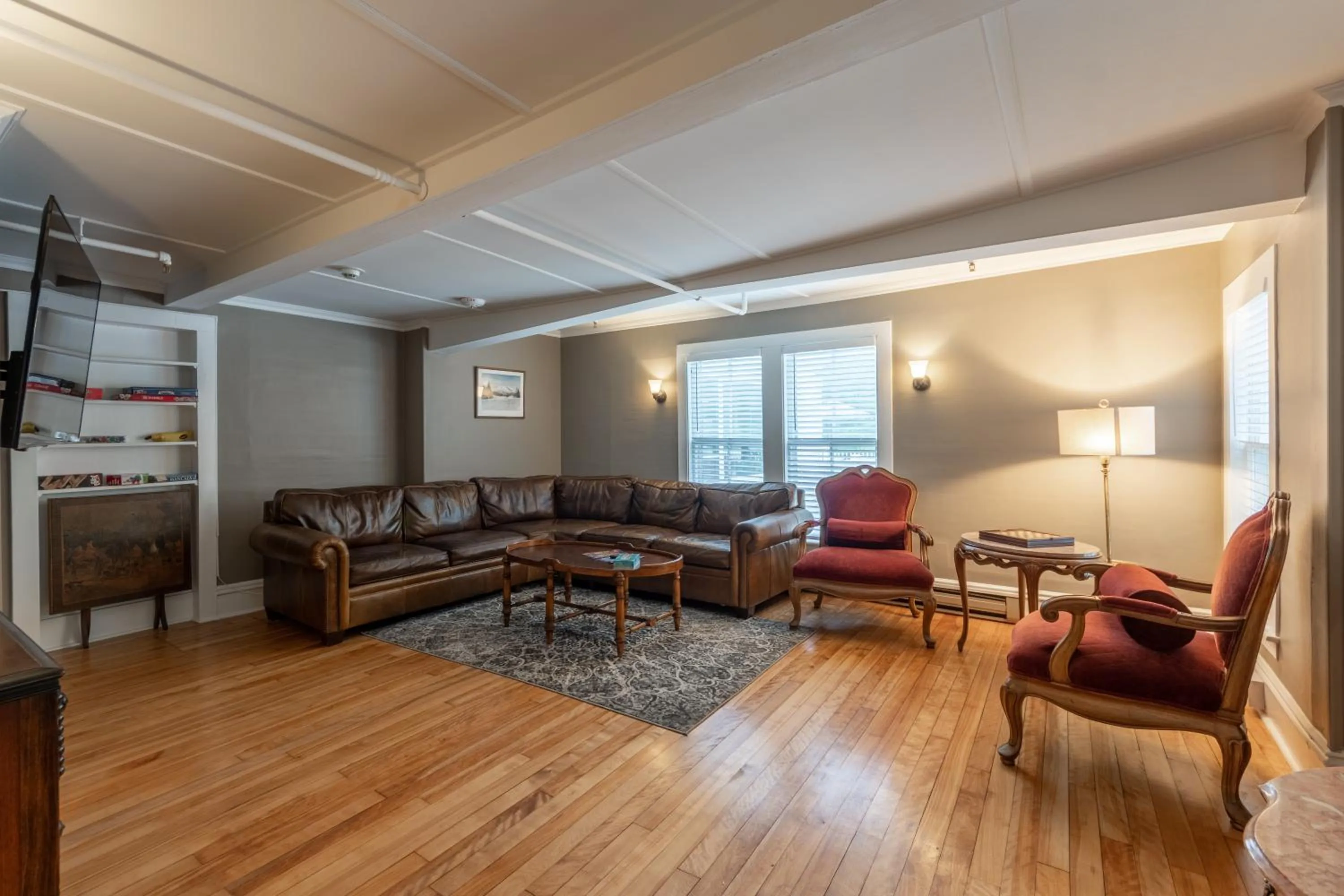 Living room in Cranmore Mountain Lodge Bed & Breakfast