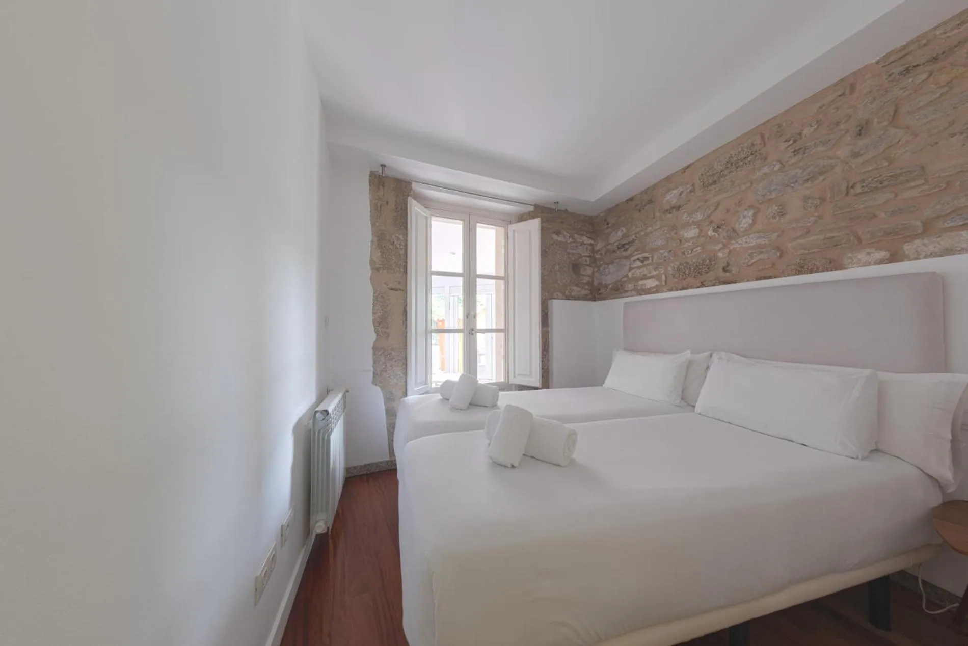Bed in Catedral Site by Como en Casa