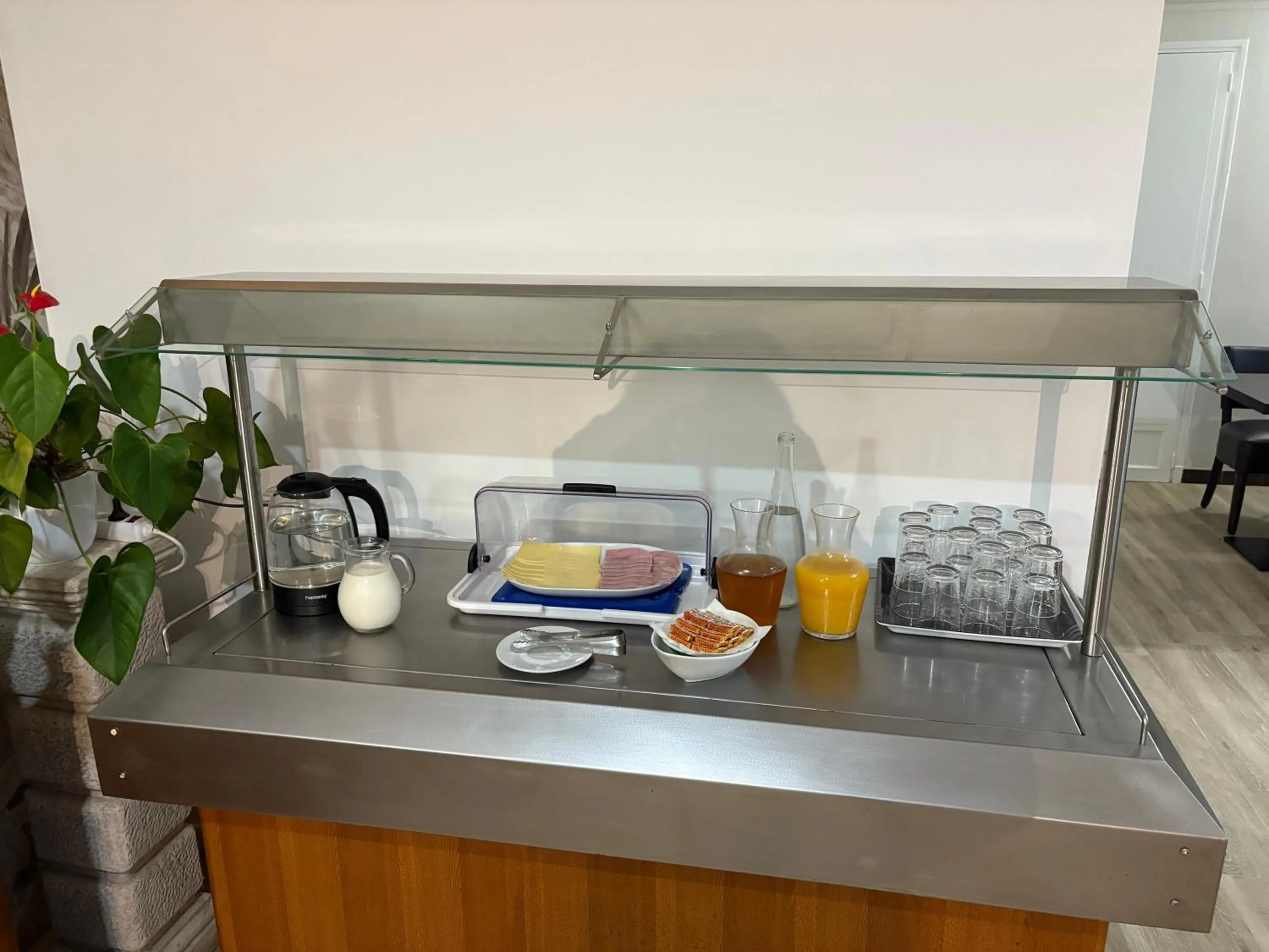 Breakfast in Auberge de Lamagistere