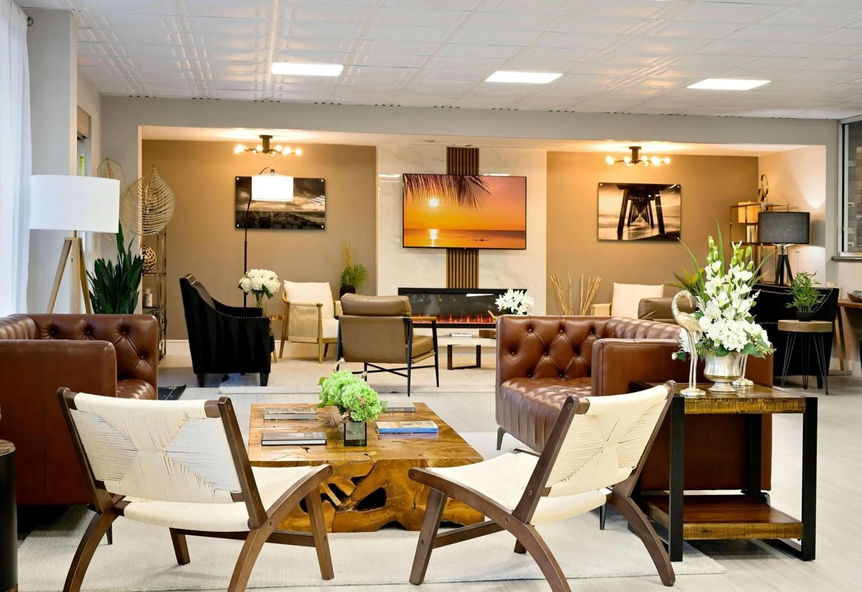 Lobby or reception in Ramada by Wyndham Sarasota Waterfront