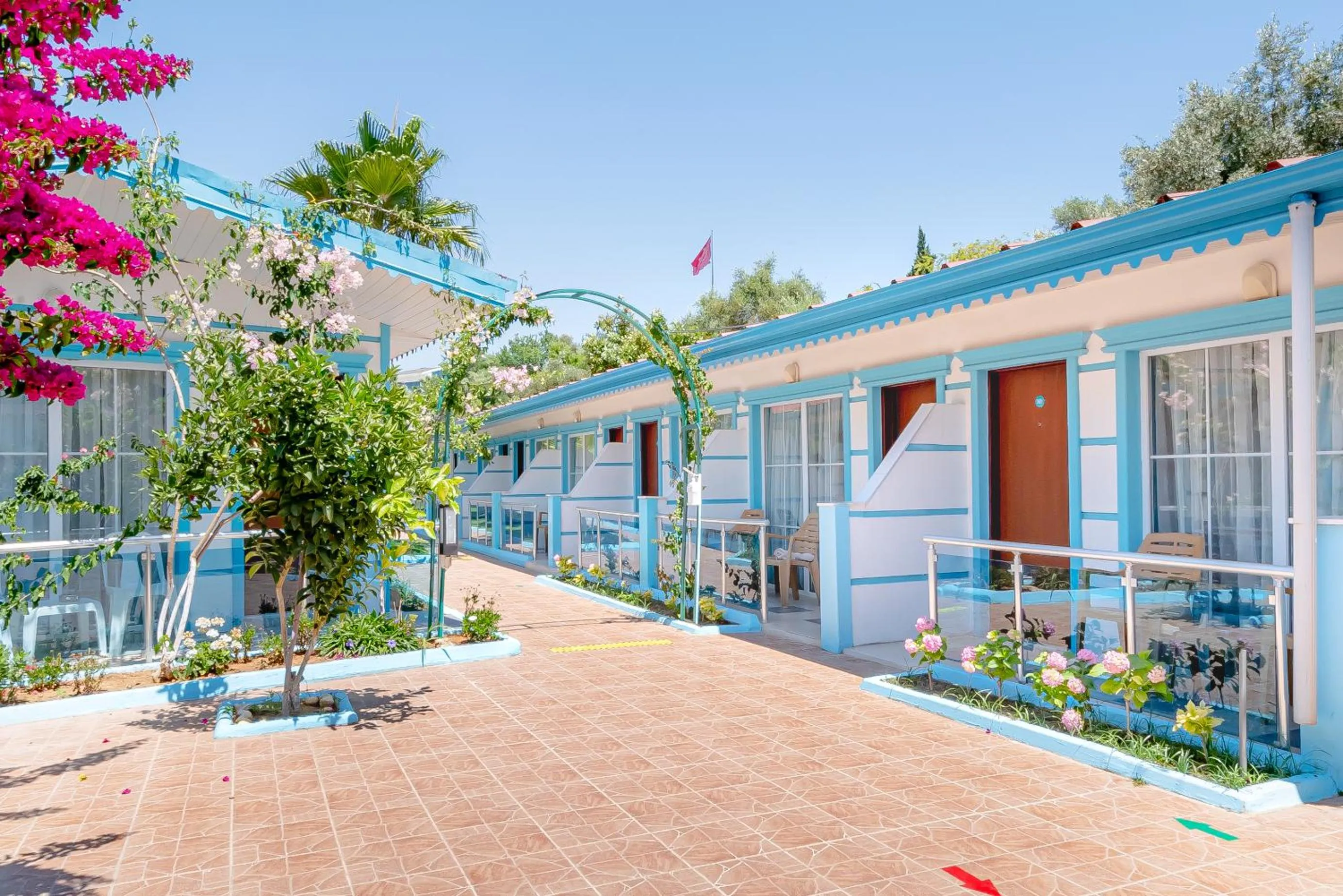 Facade/entrance in Sunberk Hotel