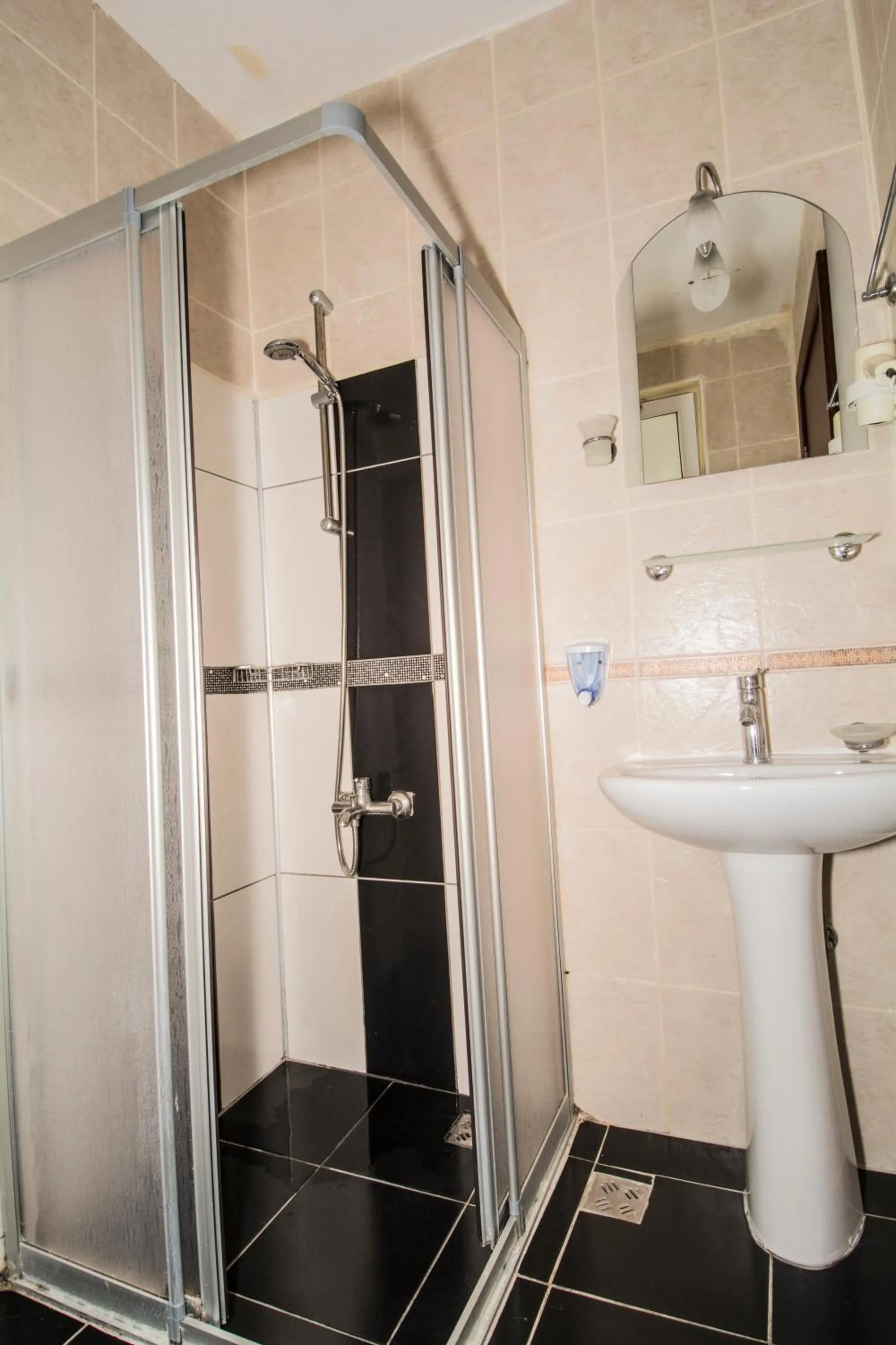 Bathroom in Sunberk Hotel