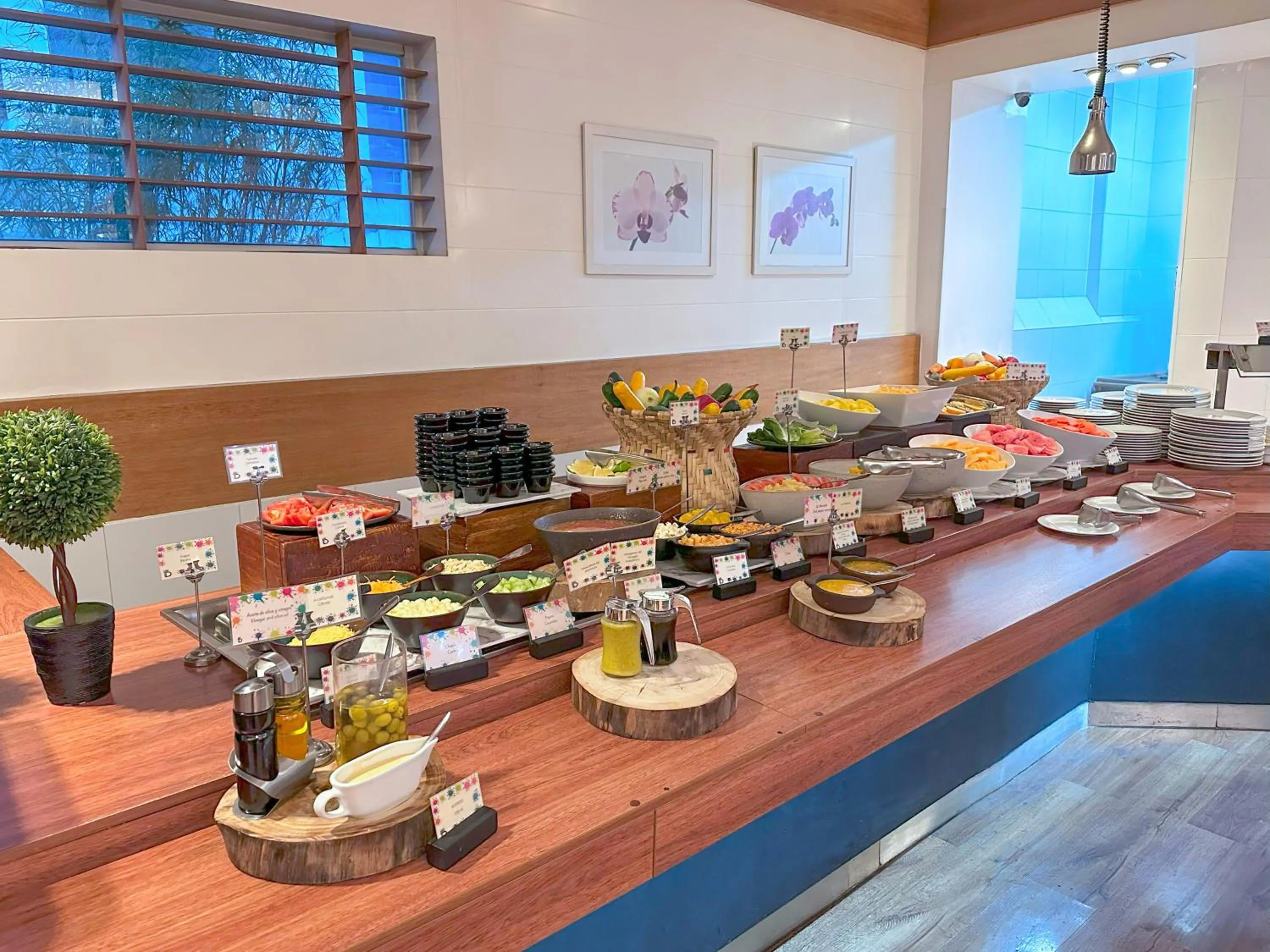 Breakfast in Dann Carlton Quito