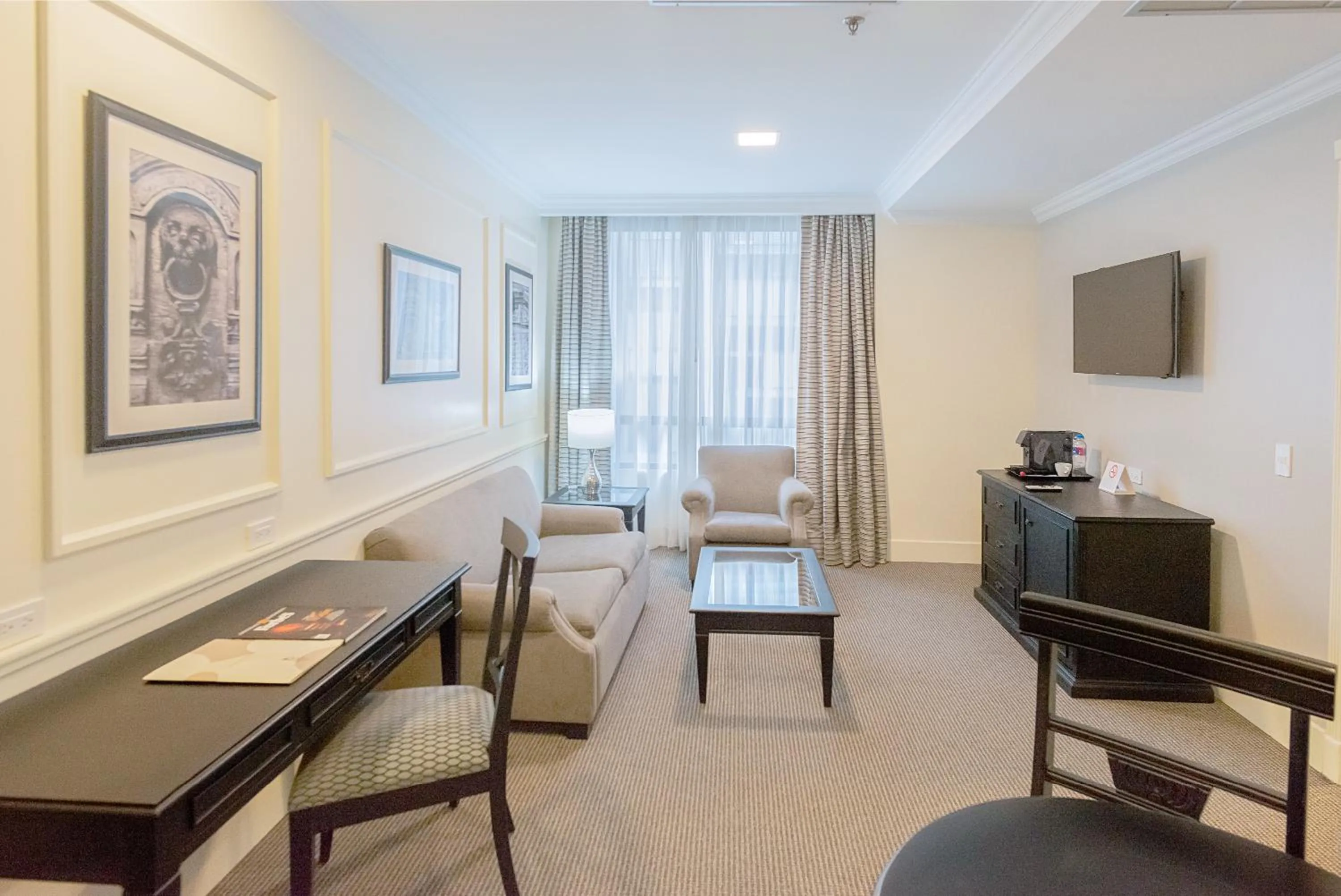 Area and facilities in Dann Carlton Quito