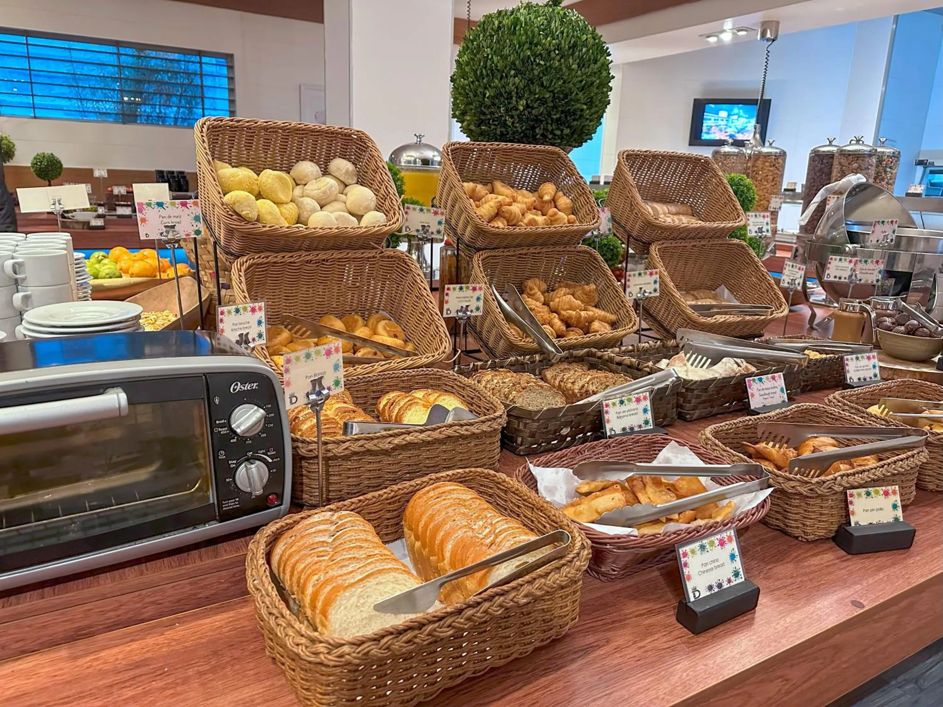 Food and drinks in Dann Carlton Quito