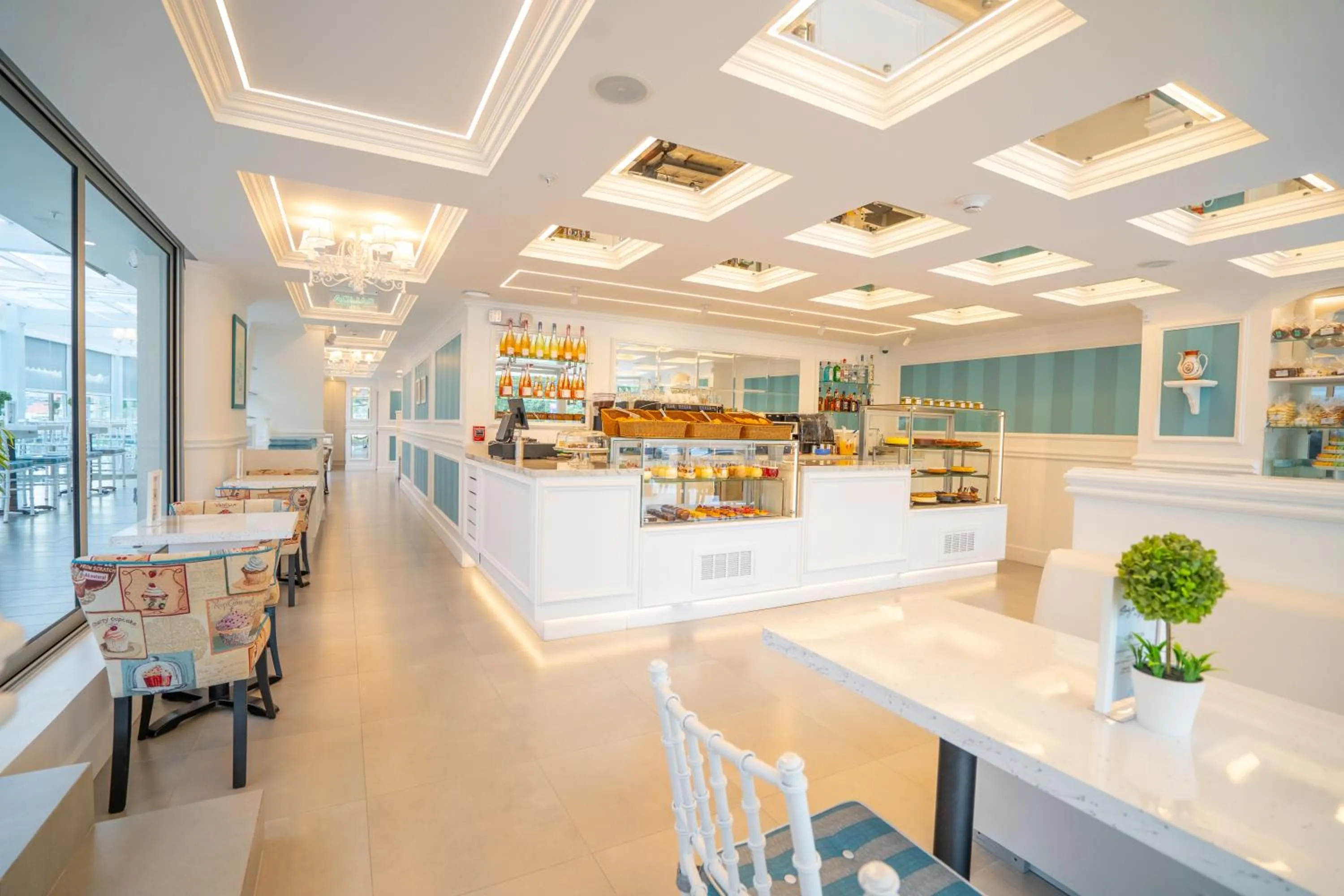 Food and drinks in Dann Carlton Quito