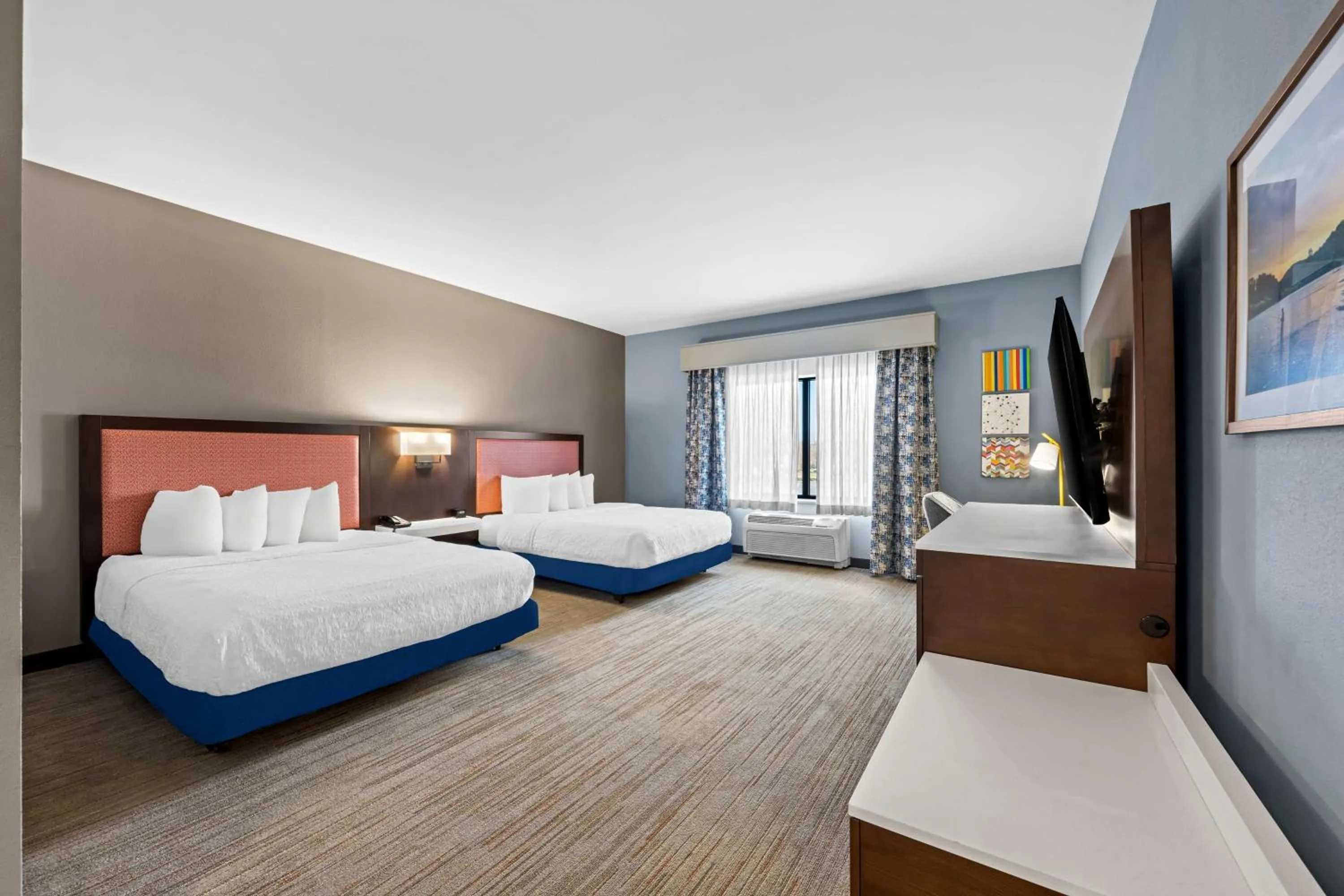 Bed in Hampton Inn Greenville