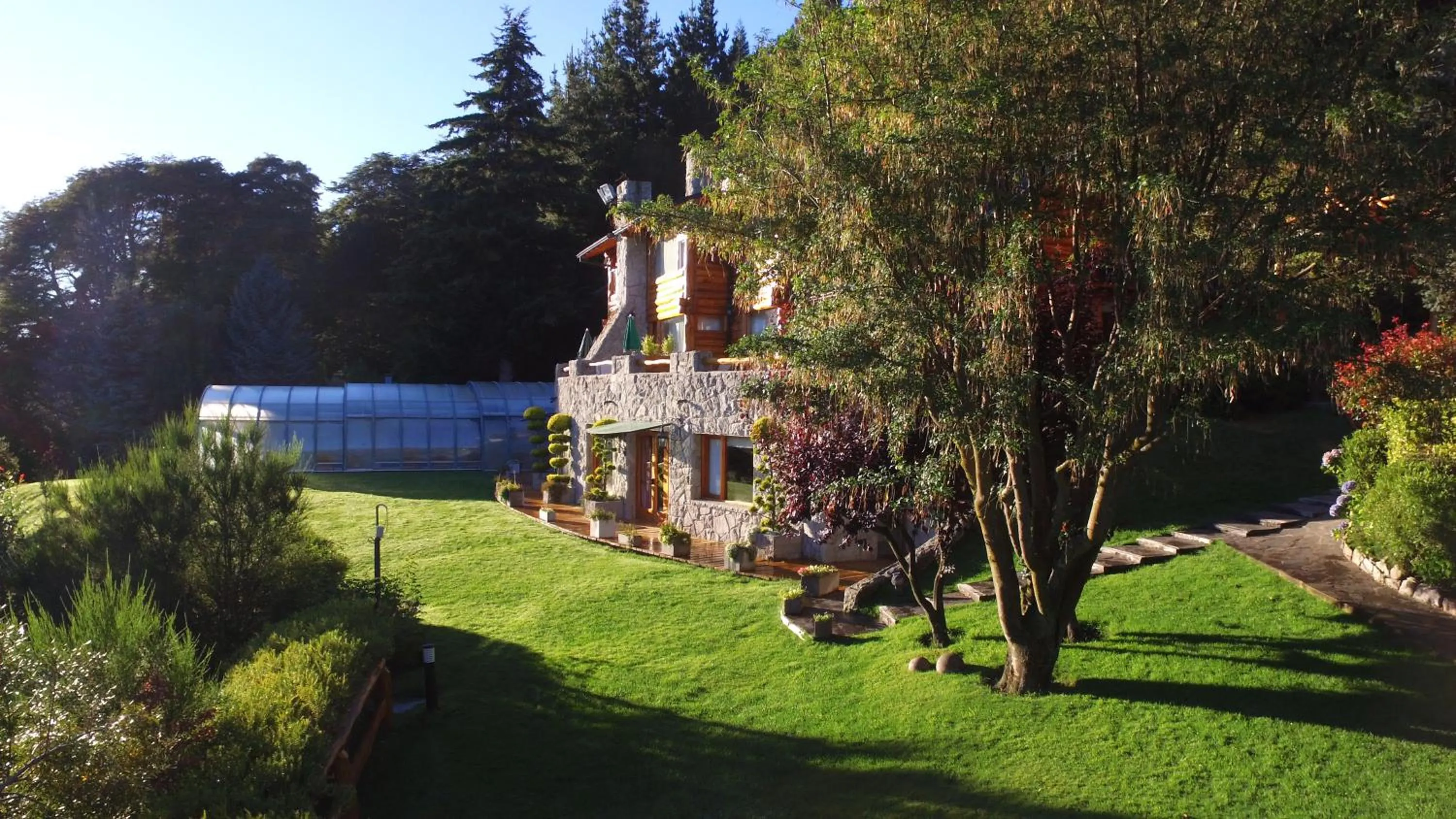 Property building in Cabañas Puerto Pireo