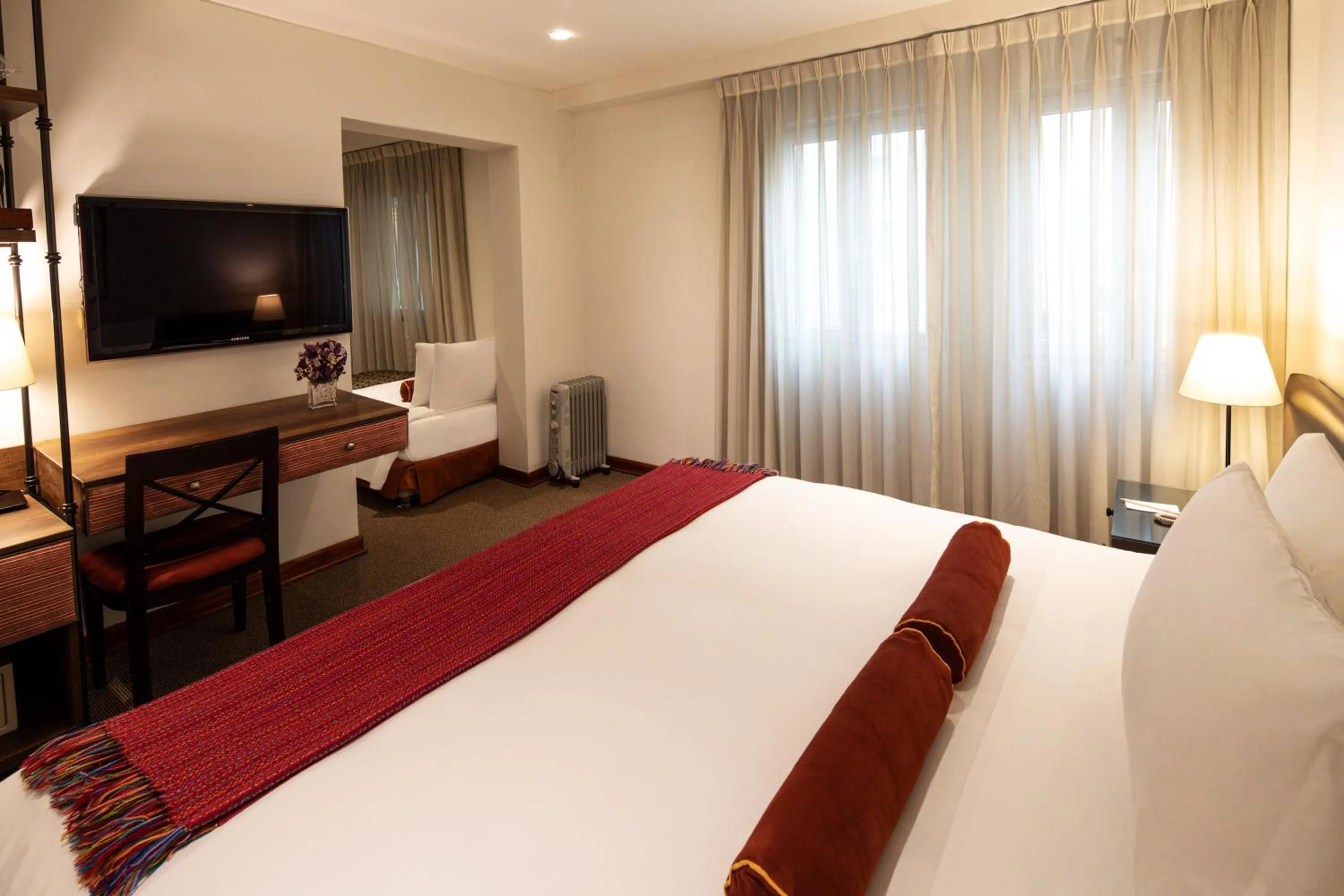 Bedroom, Bed in LP Los Portales Hotel Cusco