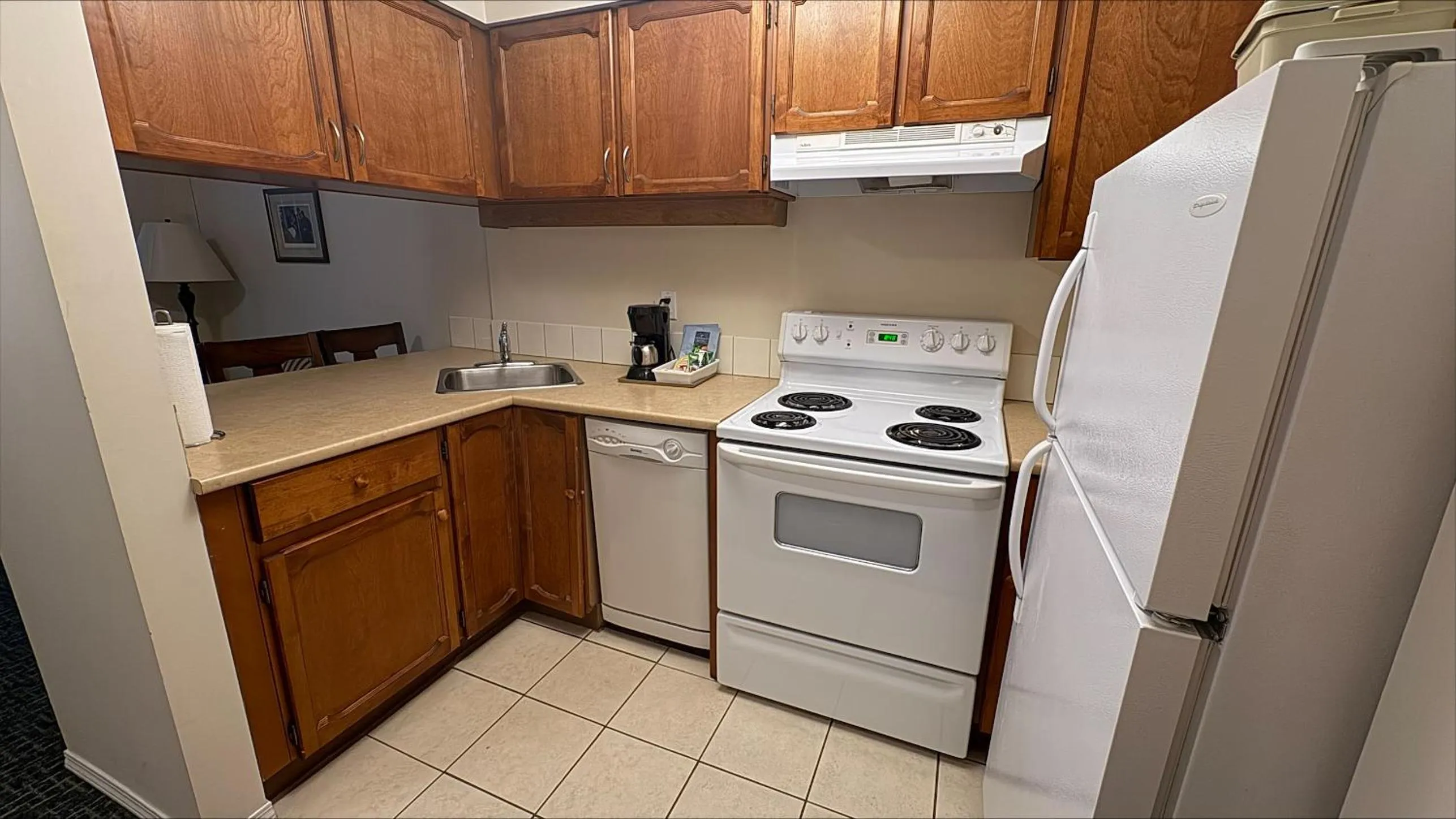 Kitchen or kitchenette in Heron's Landing Hotel