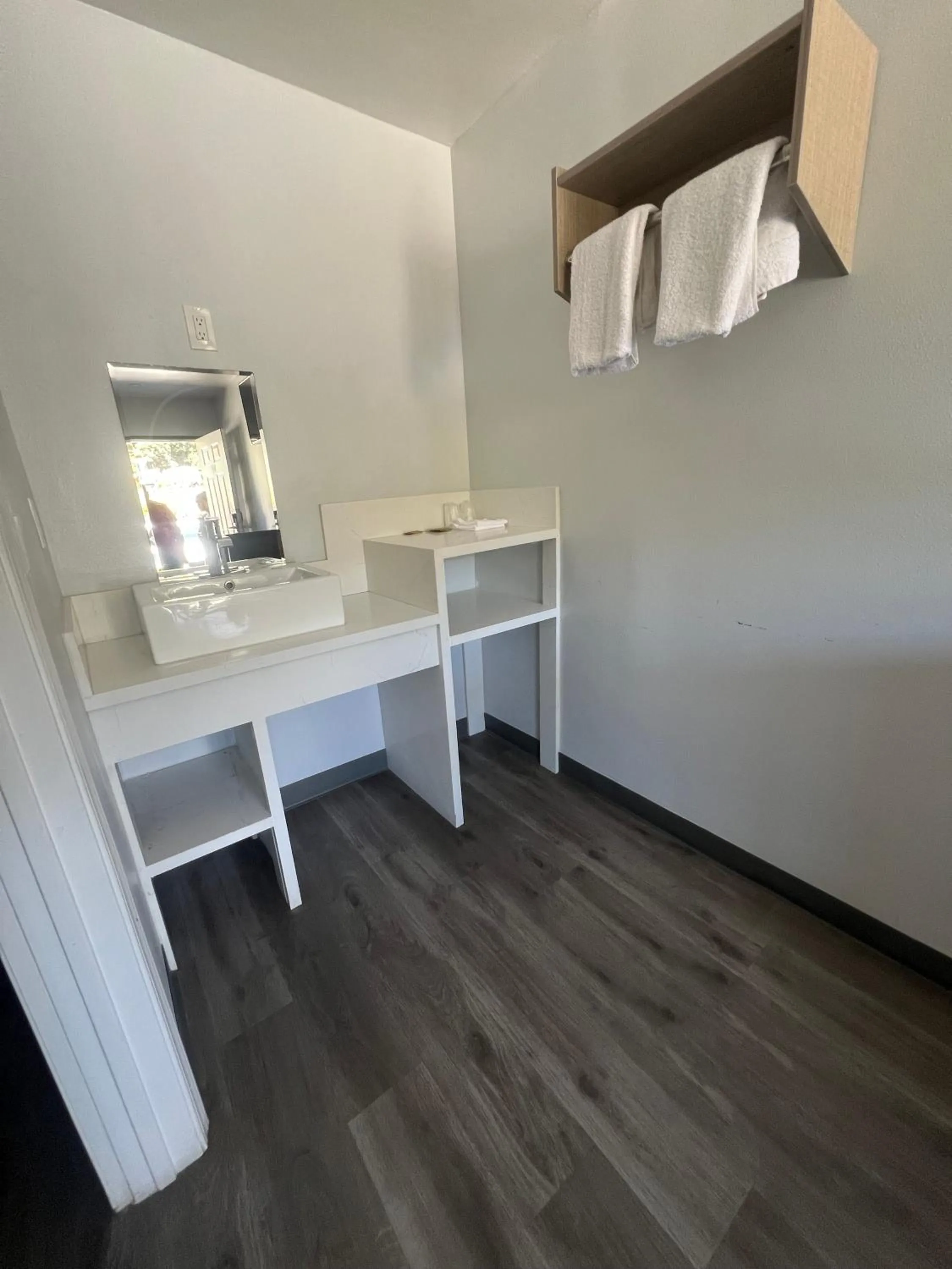 Eastsider Motel -Downtown LA New Rooms