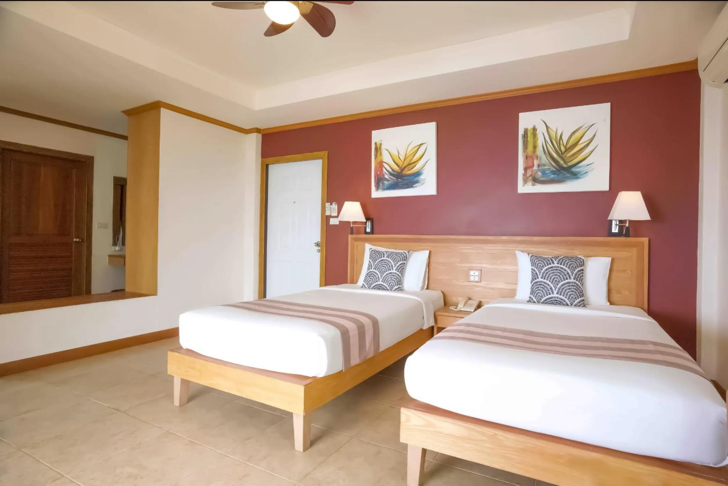 Bed in Pinnacle Koh Tao Resort