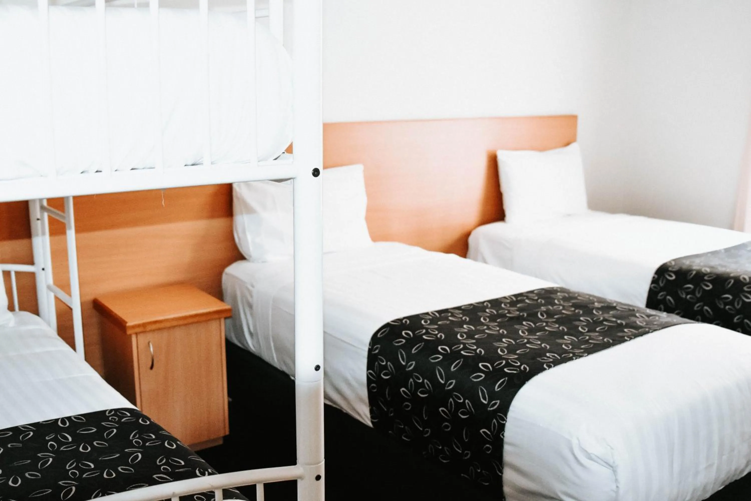 bunk bed, Bed in Charles Sturt Suites & Apartments