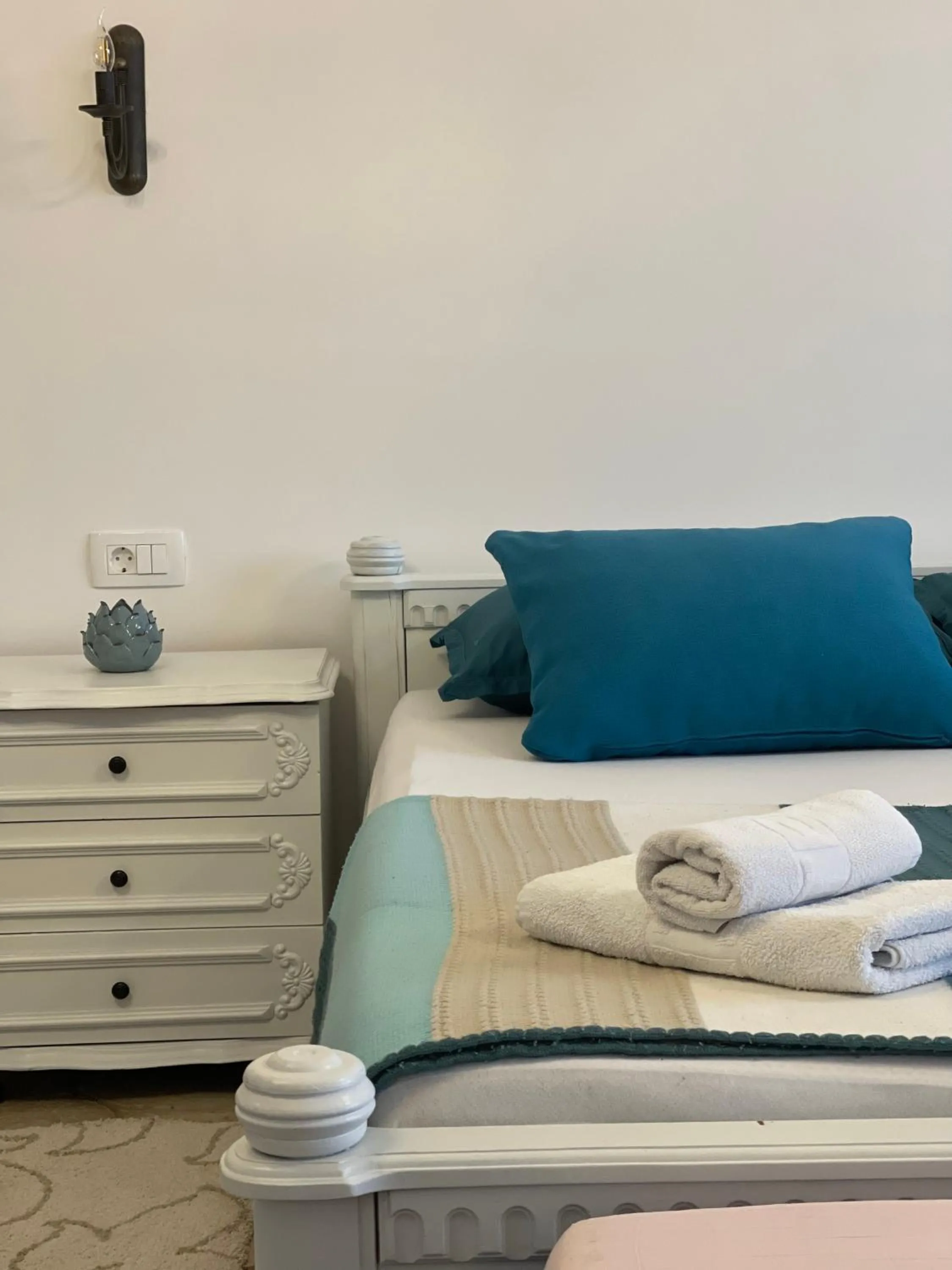 Bed in Monte Perla Residence