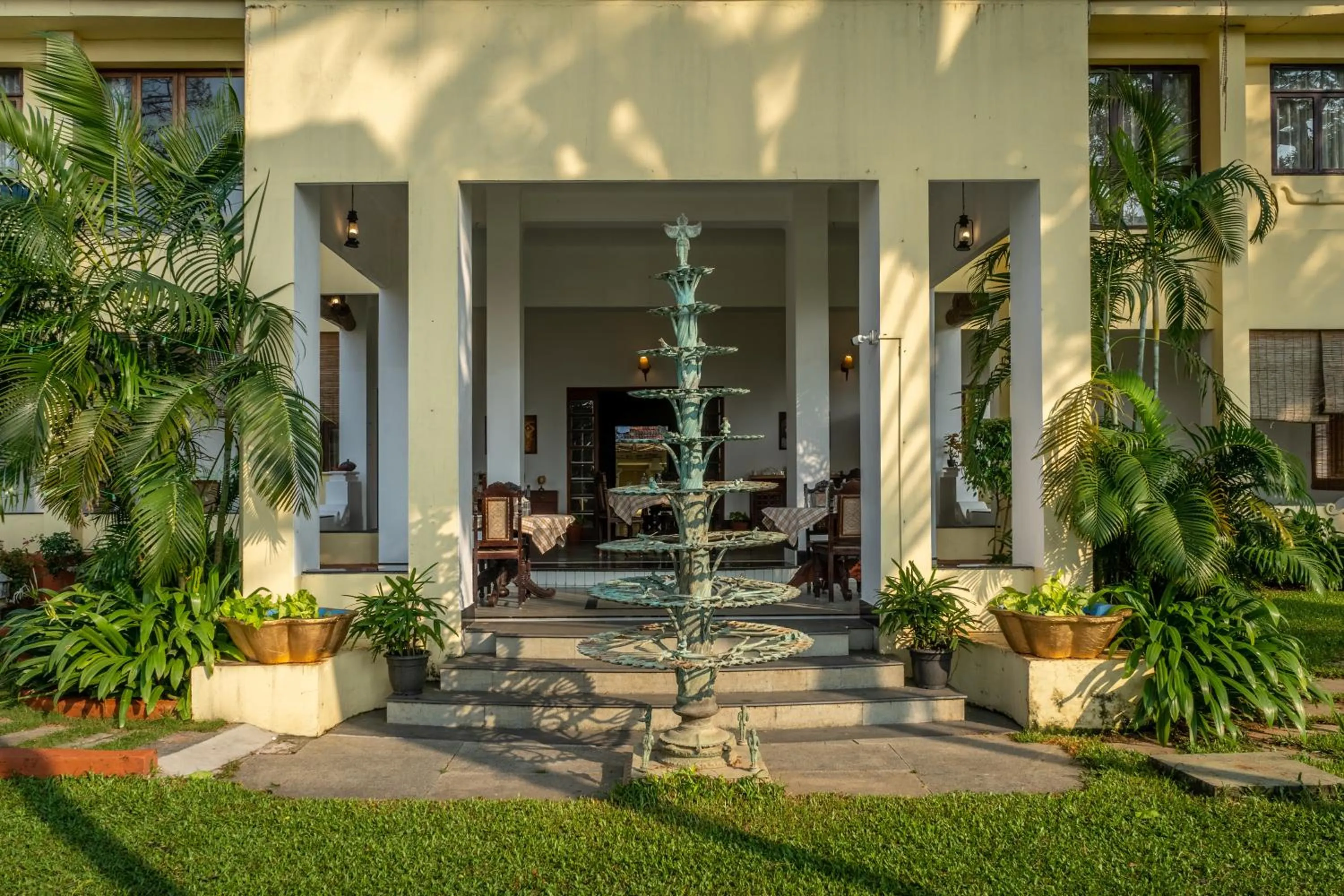 Restaurant/places to eat in Amritara The Poovath Beachfront Heritage, Fort Kochi