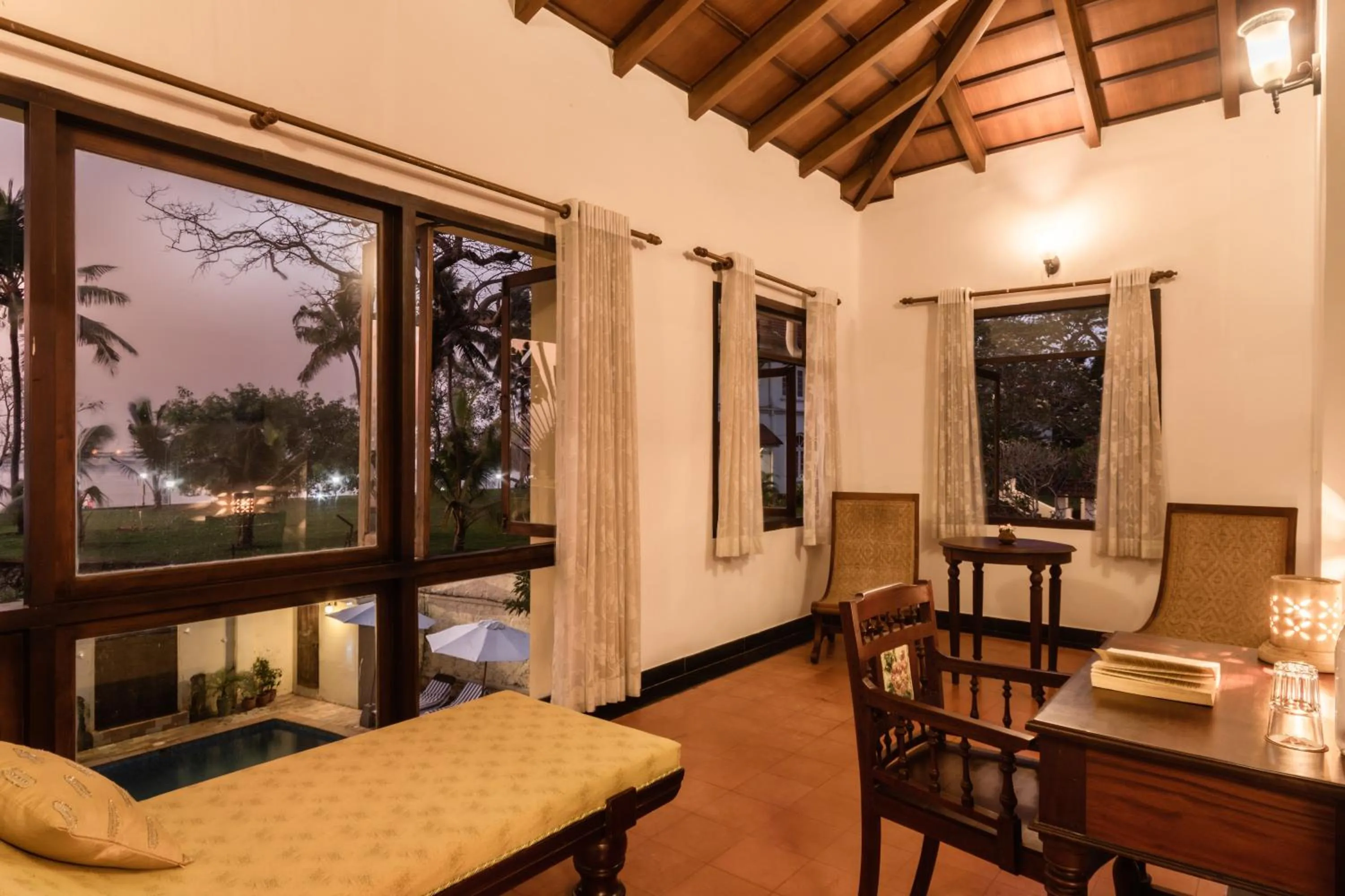 Bedroom in Amritara The Poovath Beachfront Heritage, Fort Kochi