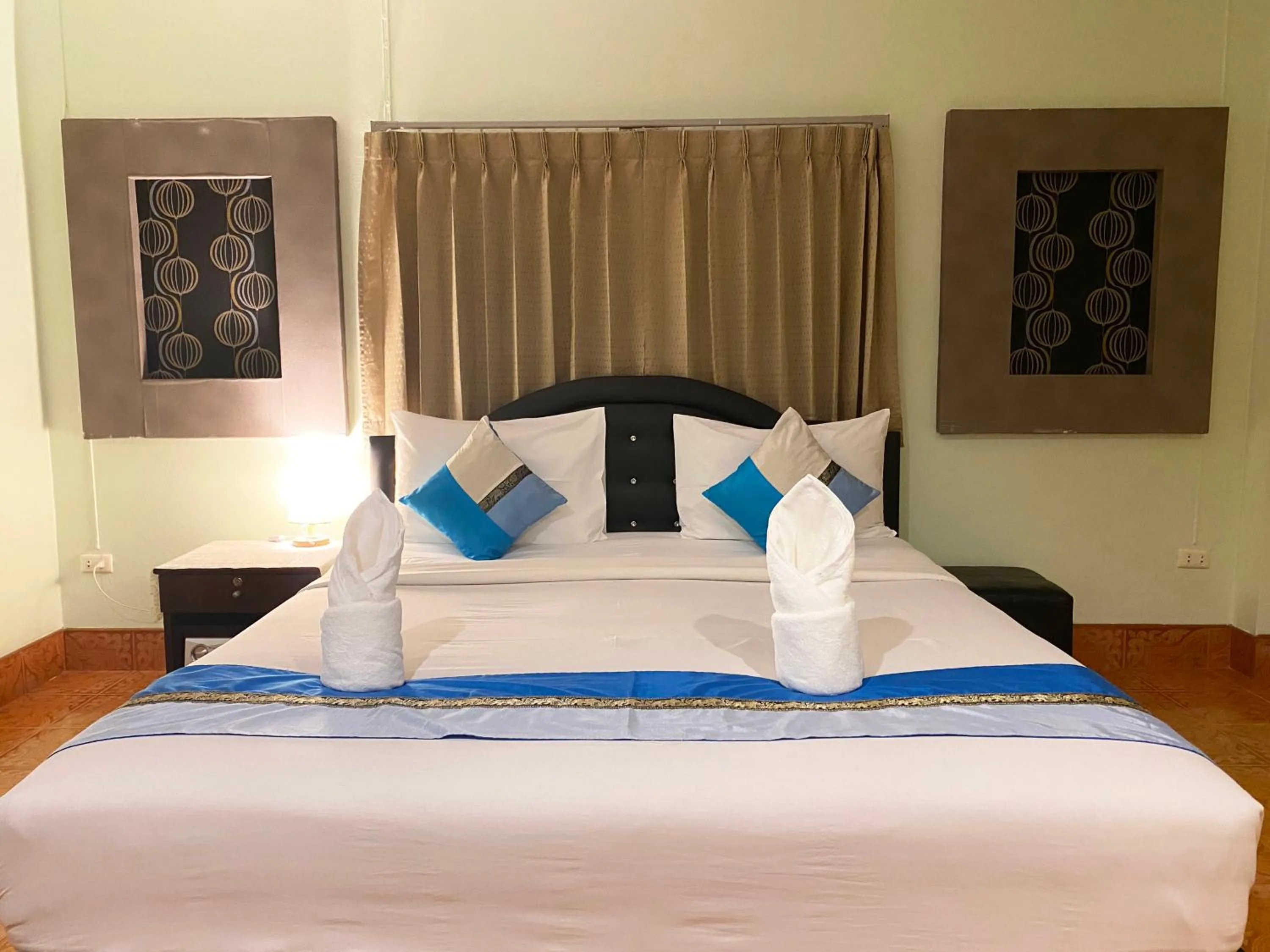 Bed in Khaolak Grand City