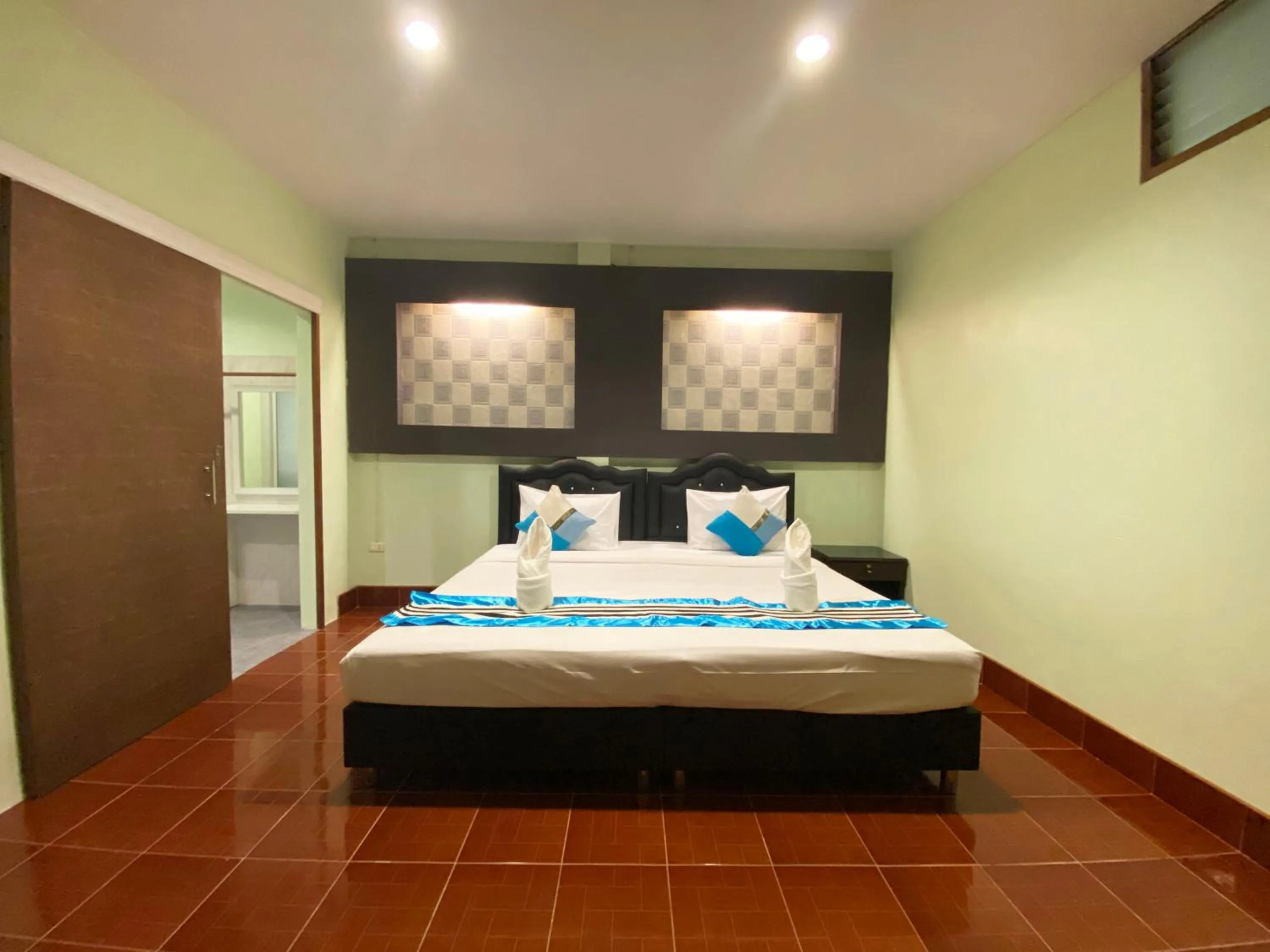 Bed in Khaolak Grand City