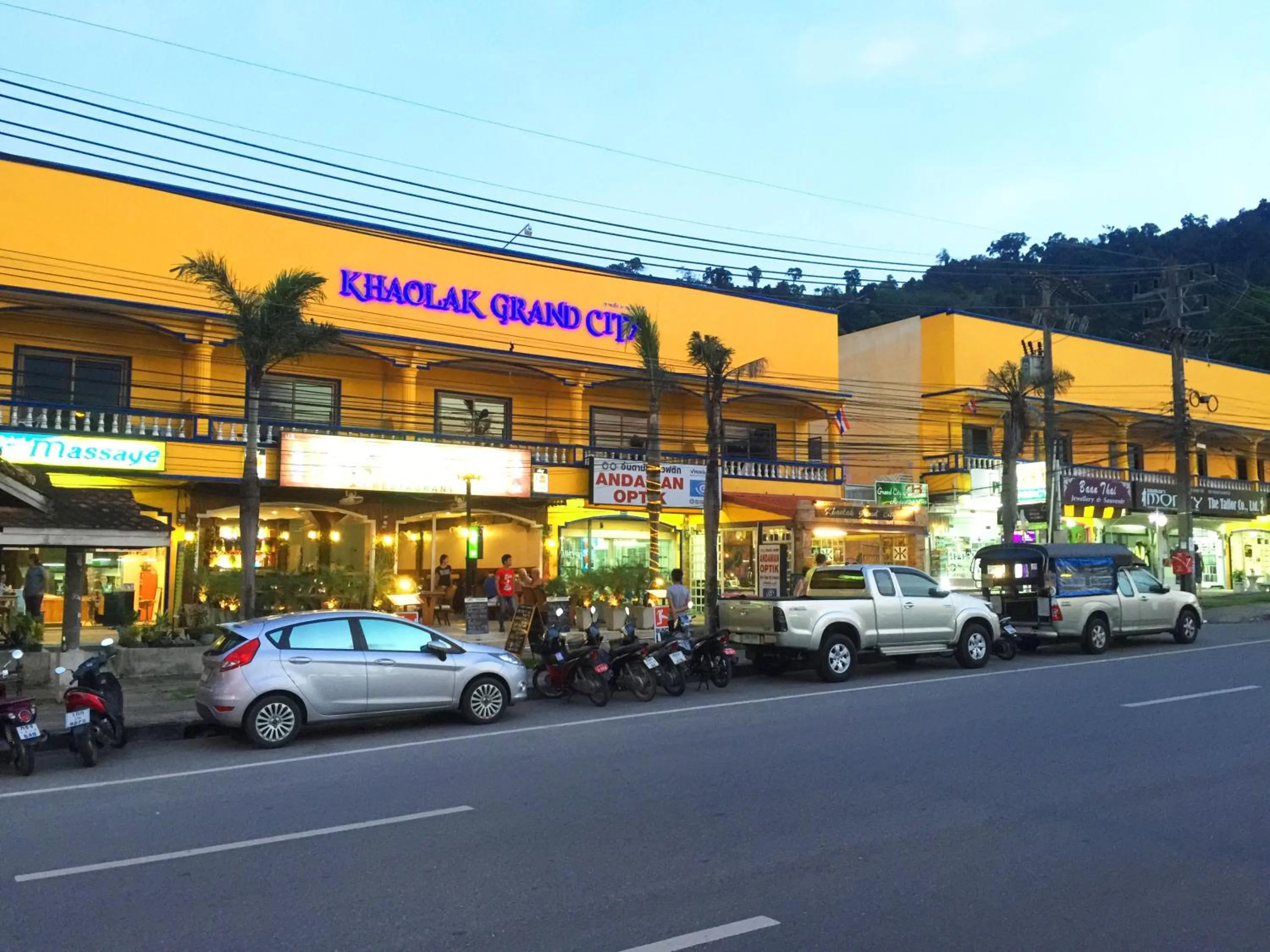 On site in Khaolak Grand City