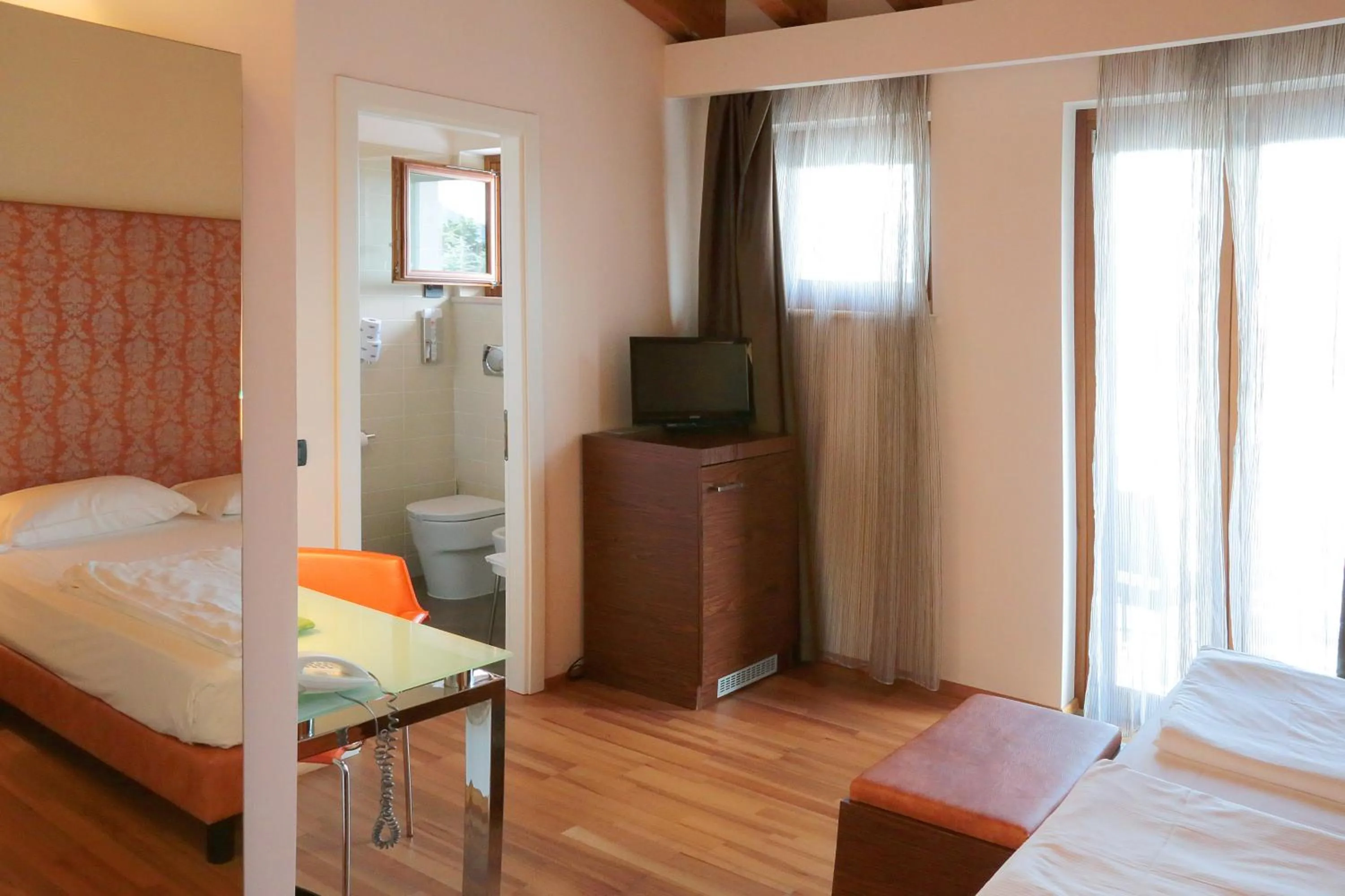 Photo of the whole room, Bed in Hotel Lido