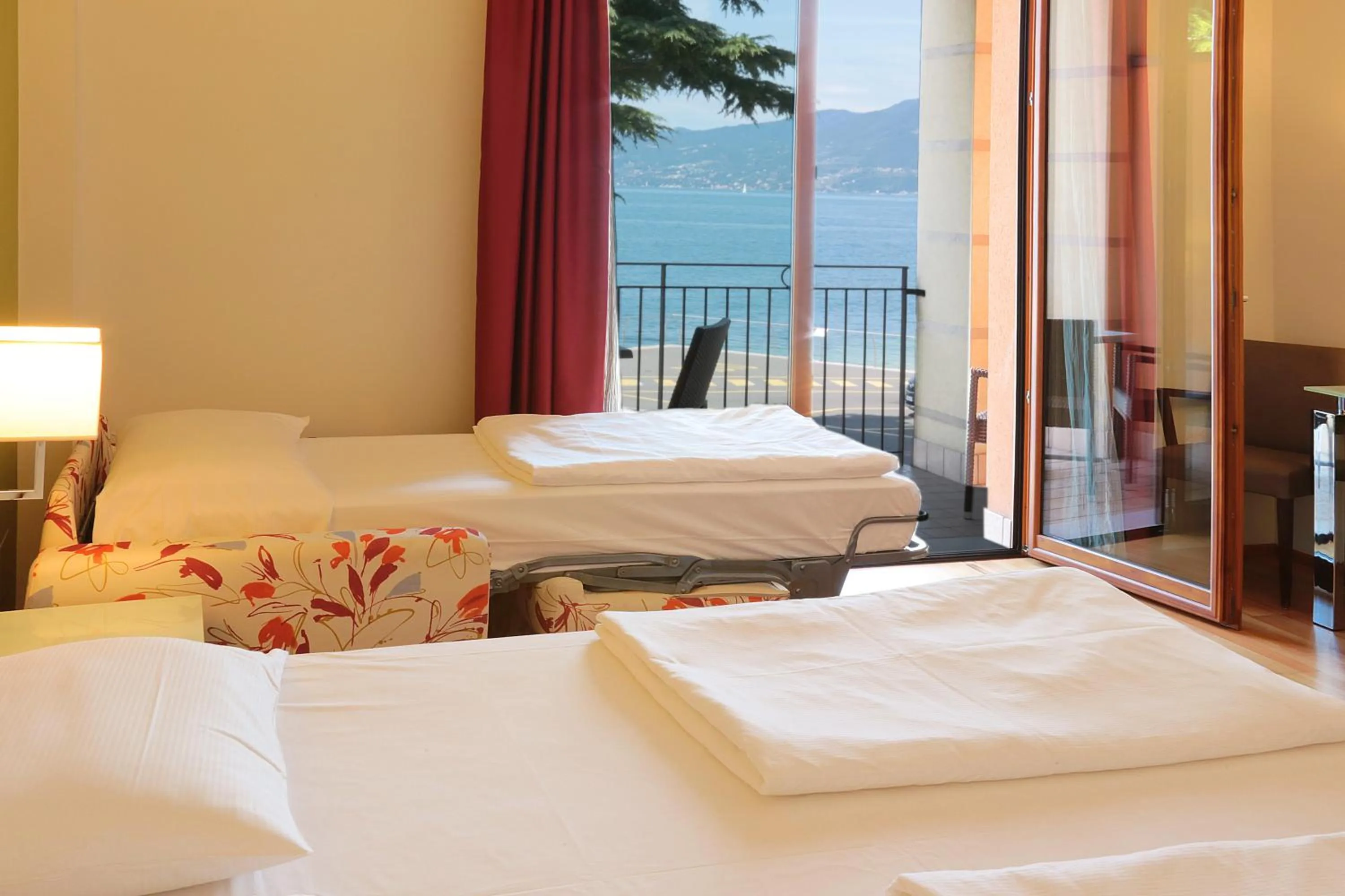 Balcony/Terrace, Bed in Hotel Lido