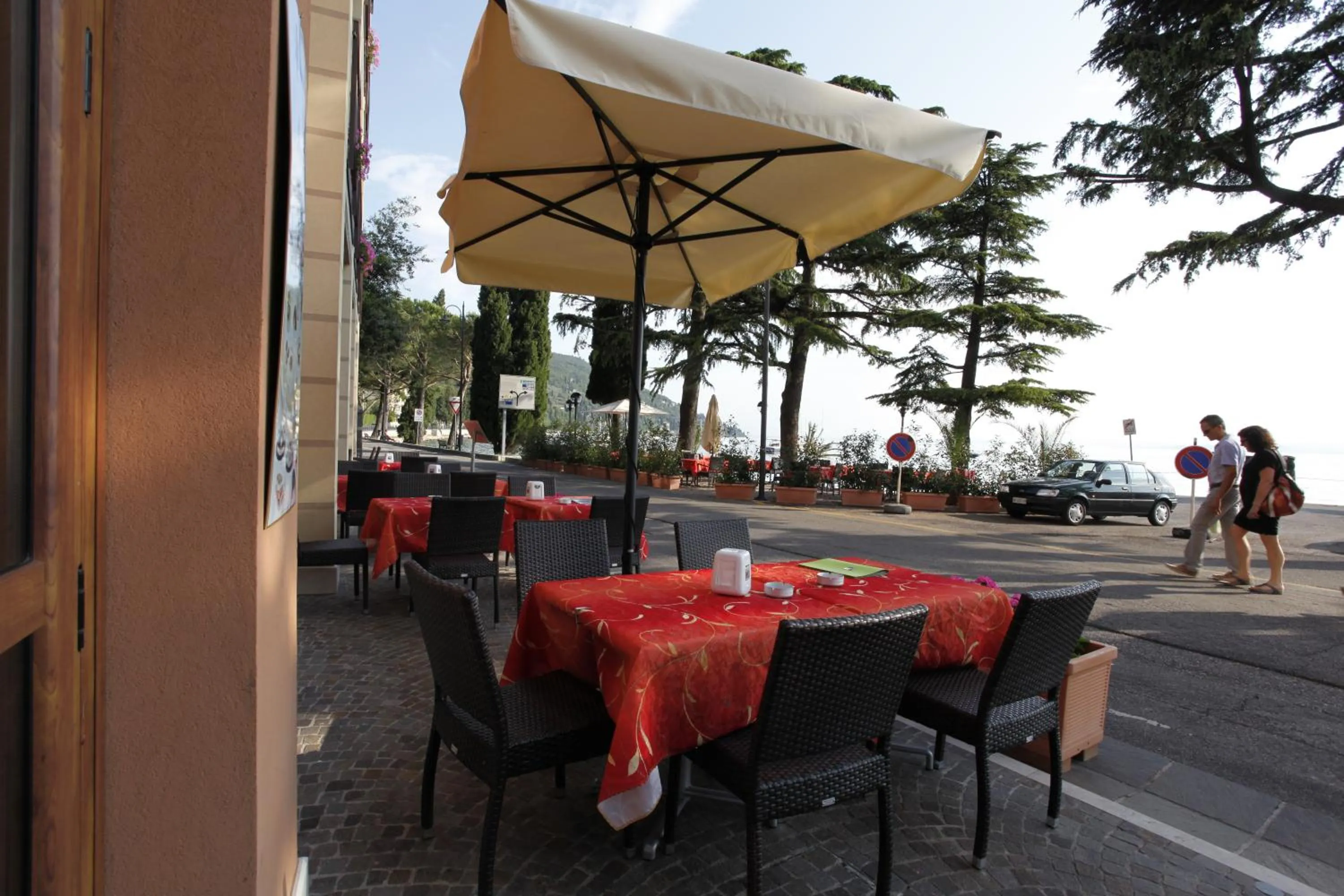 Facade/entrance in Hotel Lido