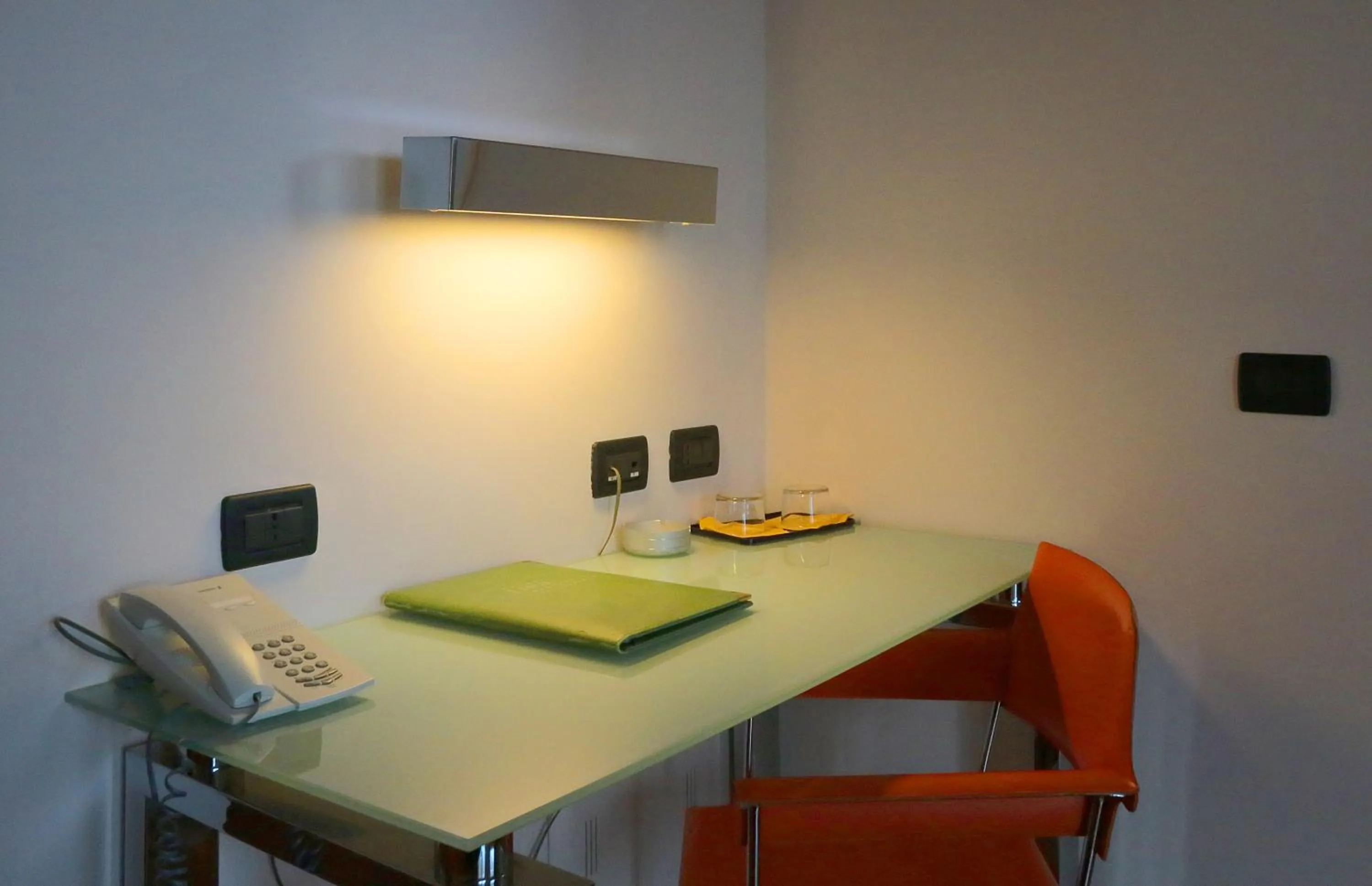 Photo of the whole room in Hotel Lido