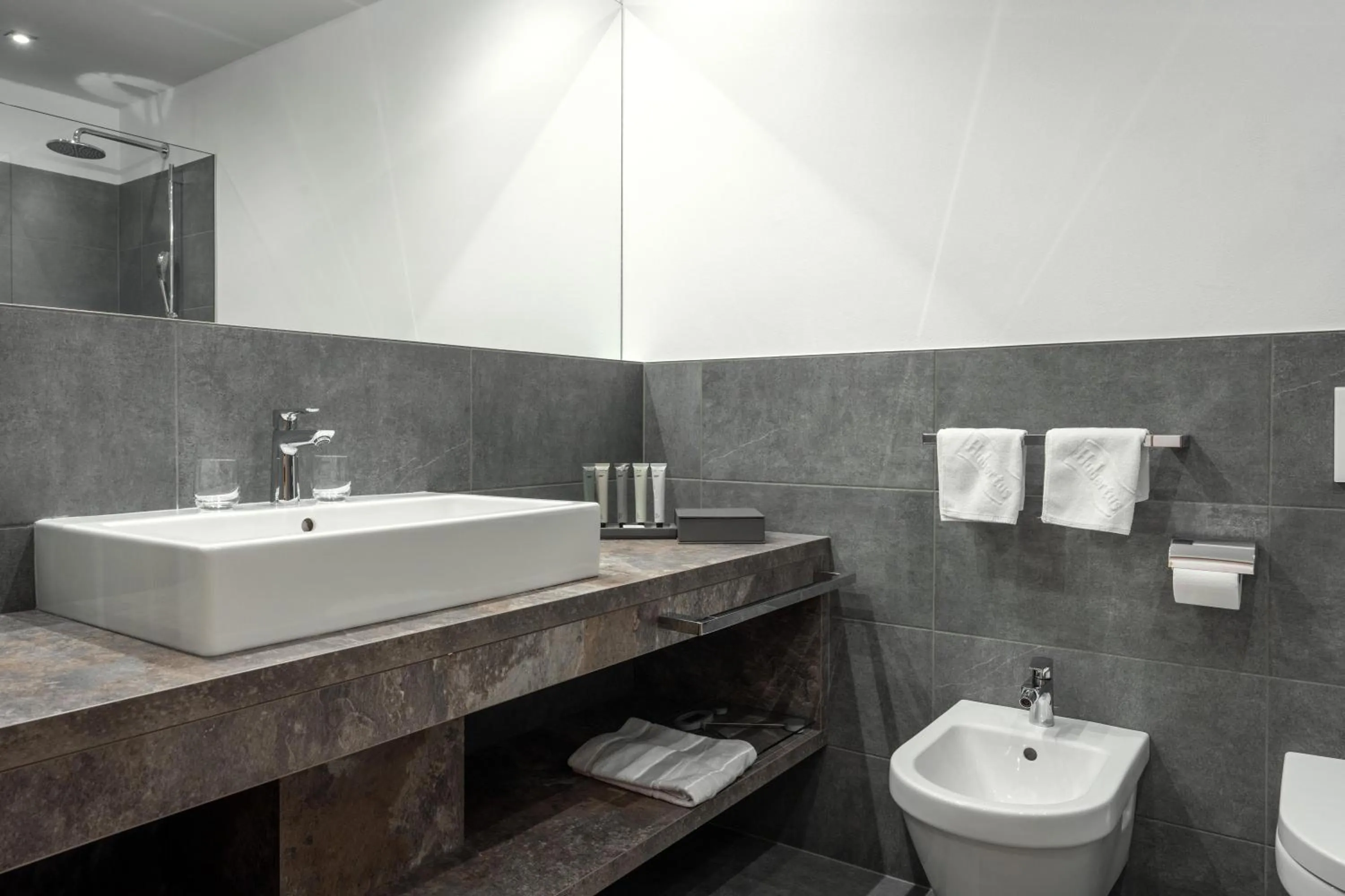 Bathroom in Hotel Hubertus